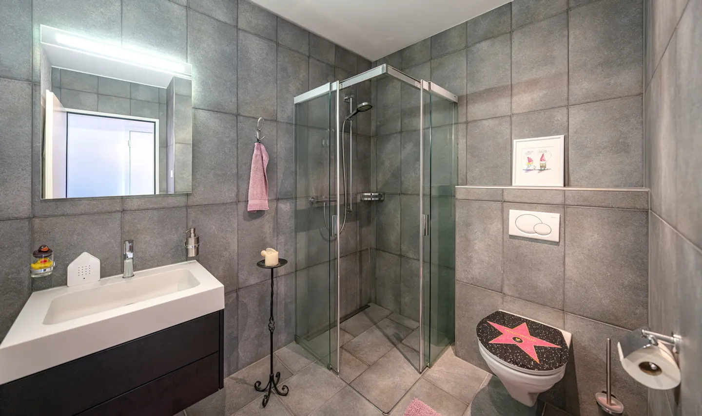 City of Zug - Exclusive Living in Prime Location - Photo 7 of 7