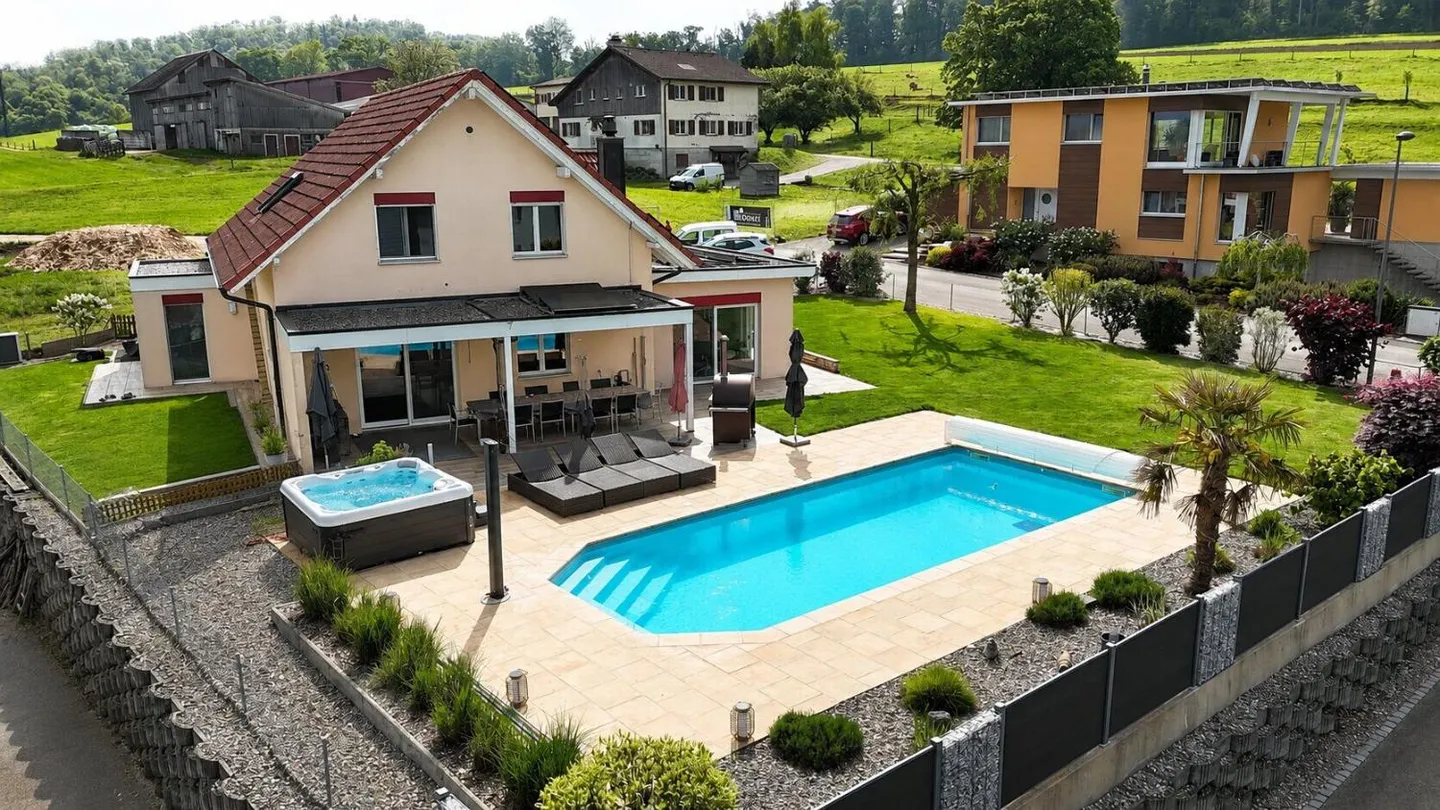 Maison Familiale avec Vue - Photo 1 sur 13
