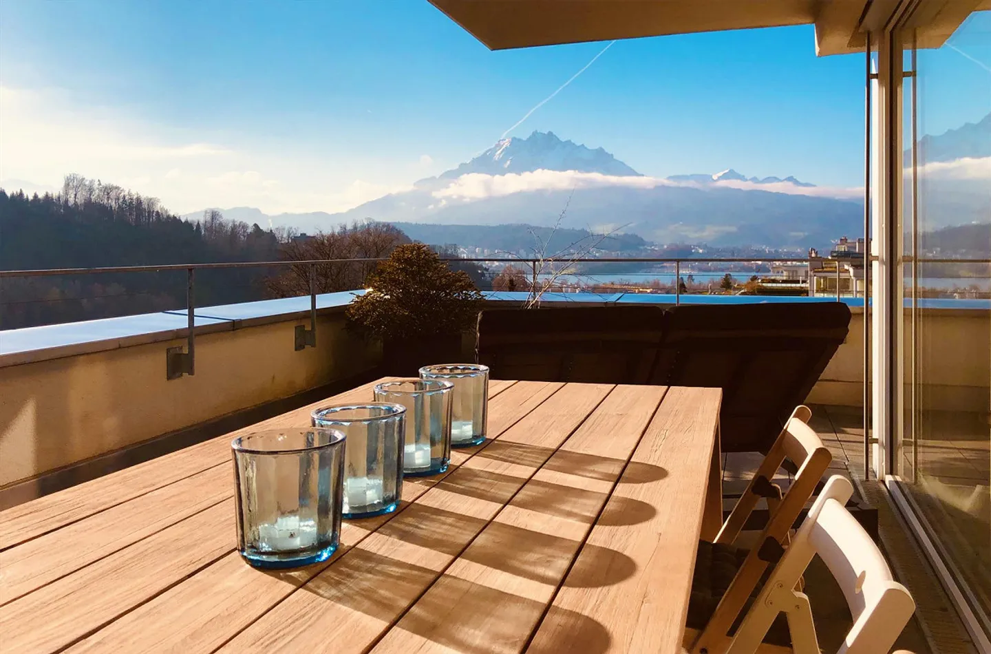 Attico 4,5 locali con vista sul lago e sulle montagne - Foto 3 di 12