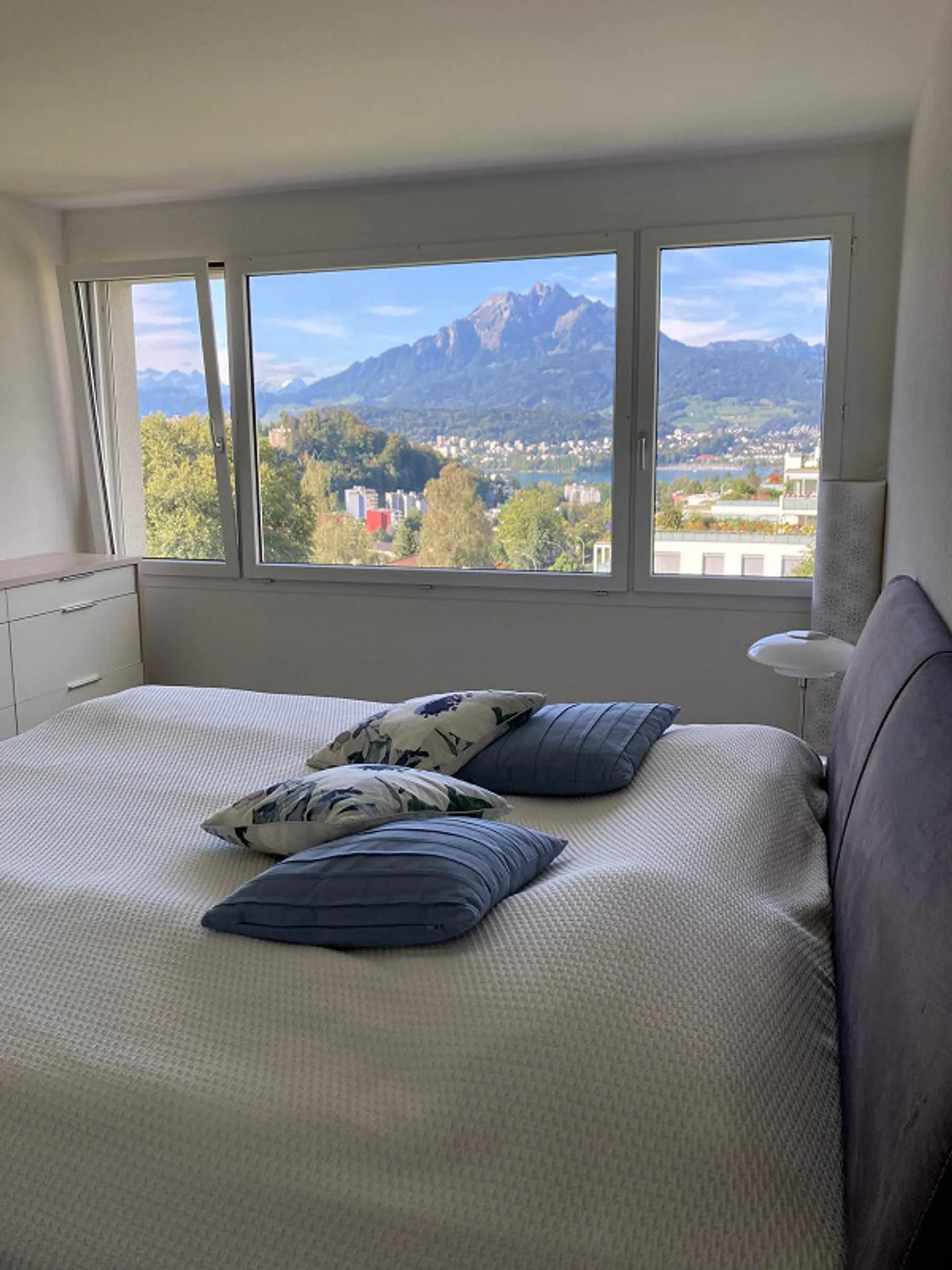 Attico 4,5 locali con vista sul lago e sulle montagne - Foto 8 di 12