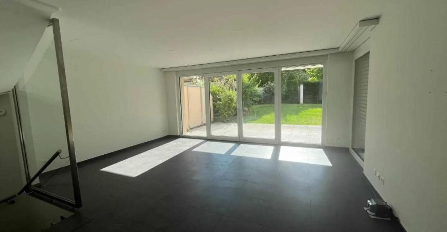 Elegante Villa Duplex a Pregny-Chambésy - Foto 3 di 6