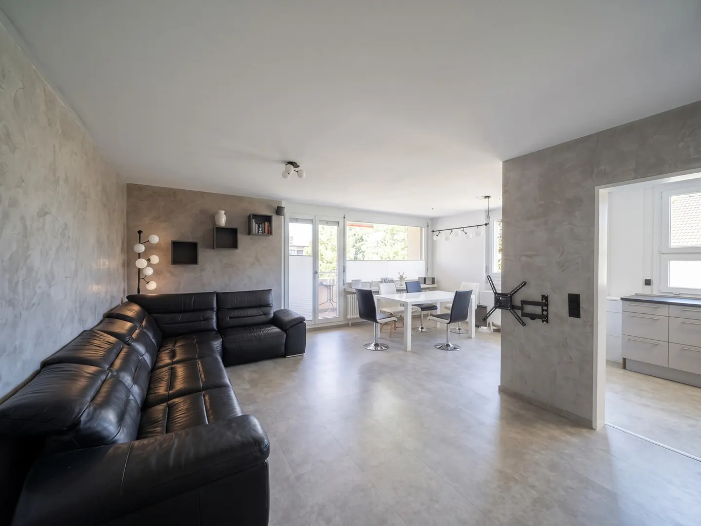 Family-Friendly Apartment in Kaiseraugst - Photo 1 of 13