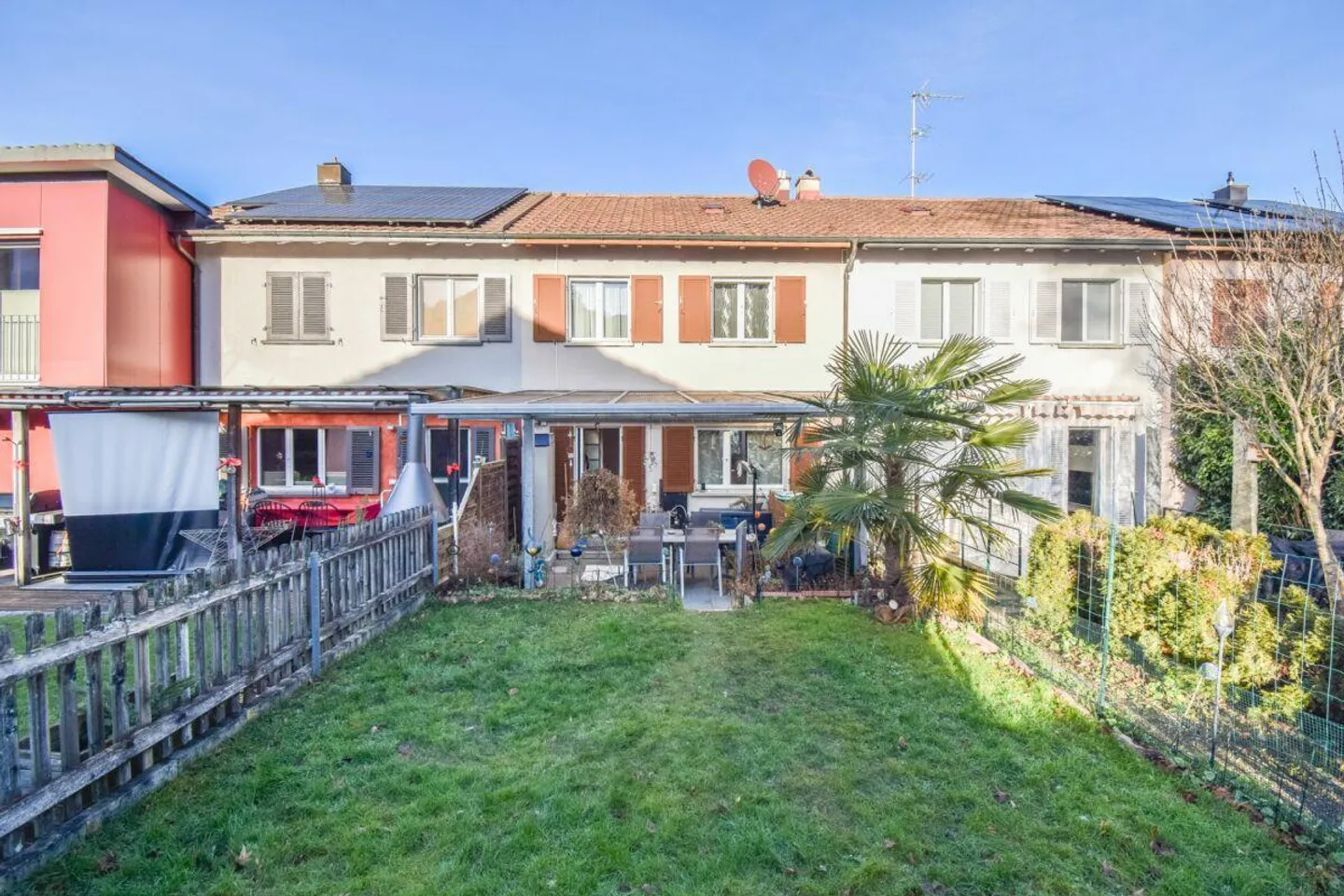 Incantevole casa a schiera di 4 camere in una posizione tranquilla a Kreuzlingen - Foto 14 di 16