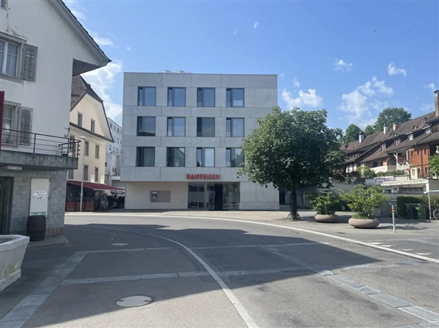 Centrale e affascinante spaziosa oasi di 4½ stanze a Willisau - Foto 3 di 14