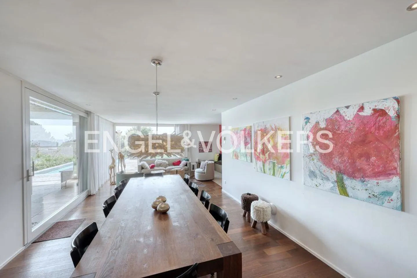 Spacious. Bright. Stylish. - Photo 4 of 7