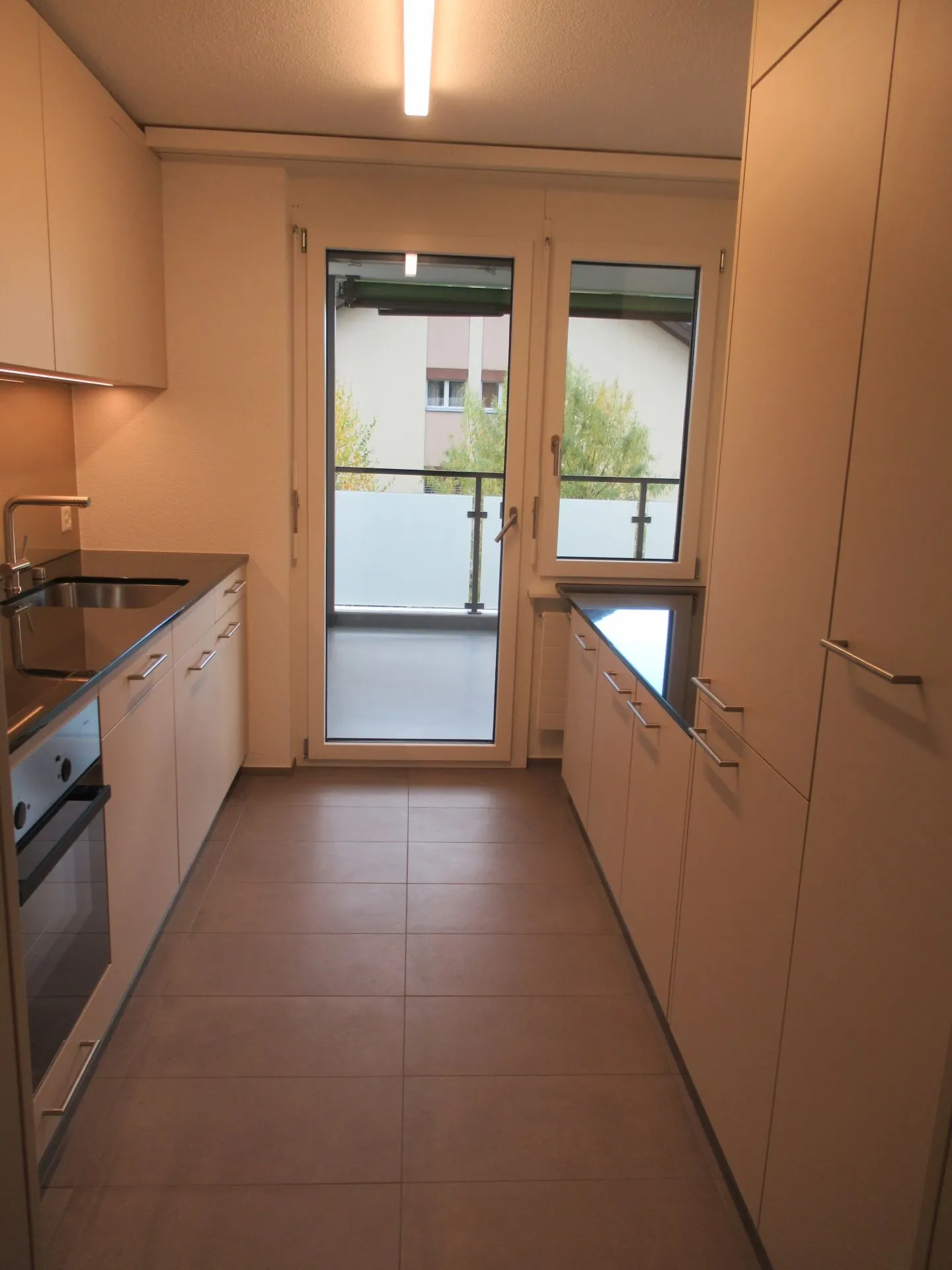 ottimo appartamento di 3,5 stanze - Foto 3 di 9