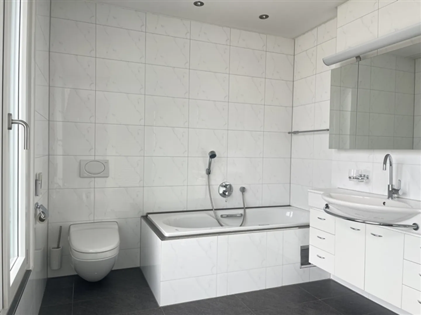 Centrale e affascinante spaziosa oasi di 4½ stanze a Willisau - Foto 11 di 14