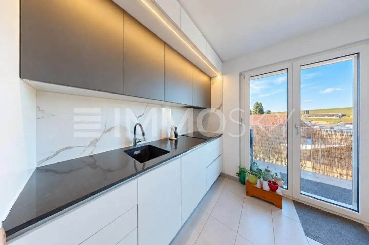 Appartamento ristrutturato di 3,5 locali! - Foto 2 di 5