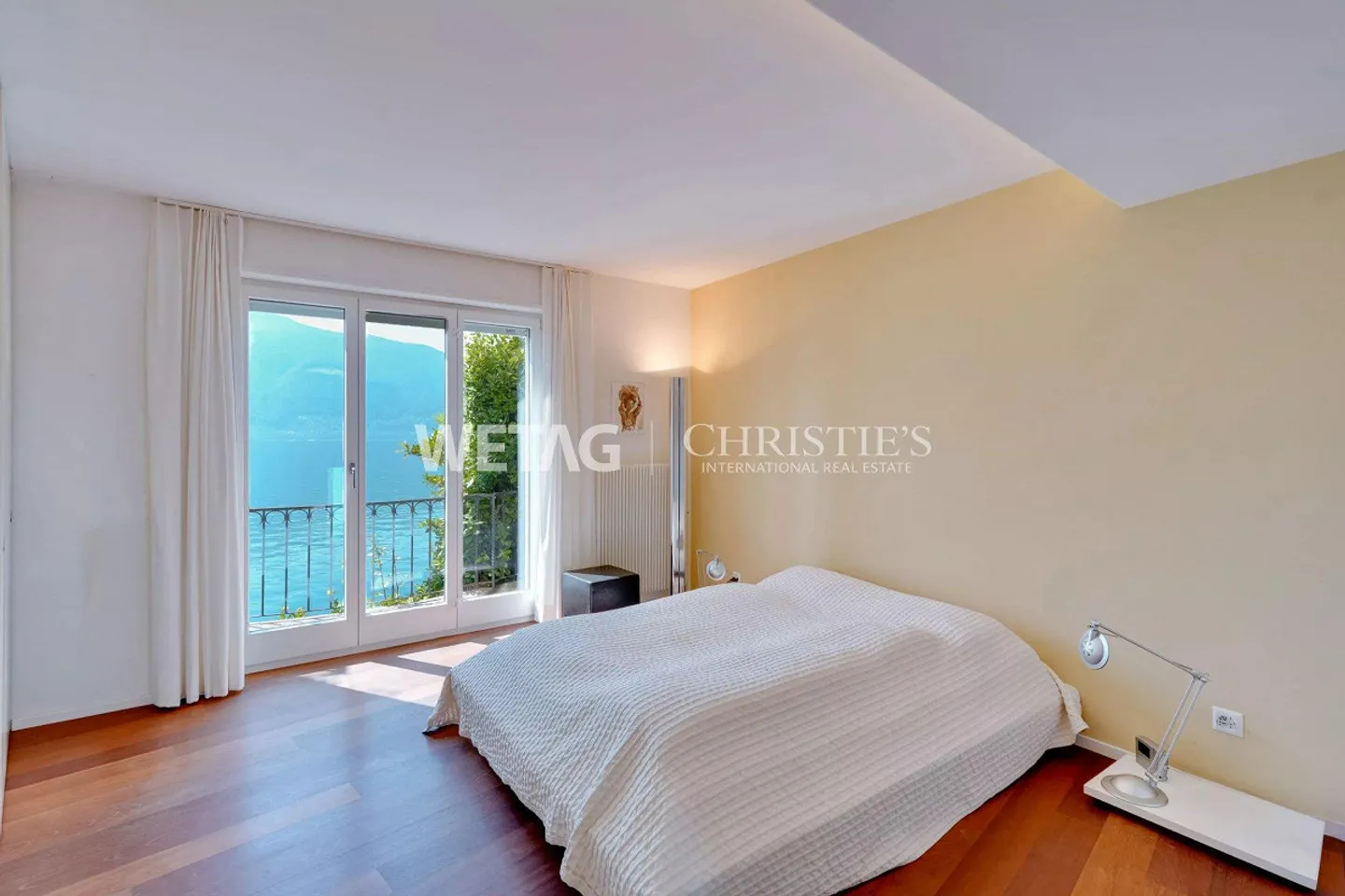 Porto Ronco: Villa esclusiva in stile mediterraneo direttamente sul lago con... - Foto 9 di 13