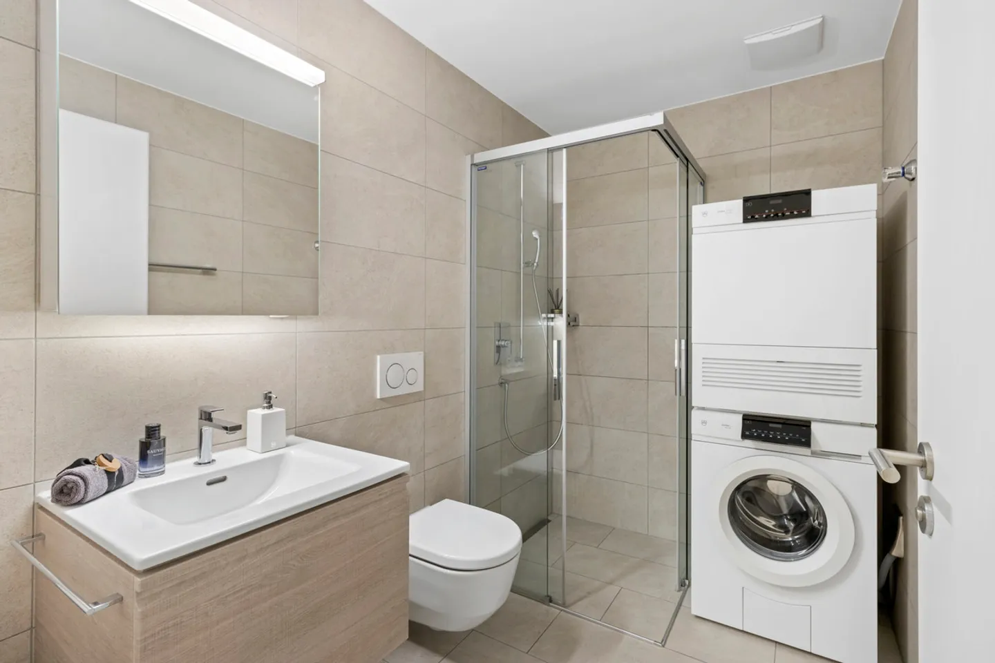 Moderne Gartenwohnung in Tuggen - Foto 7 von 8