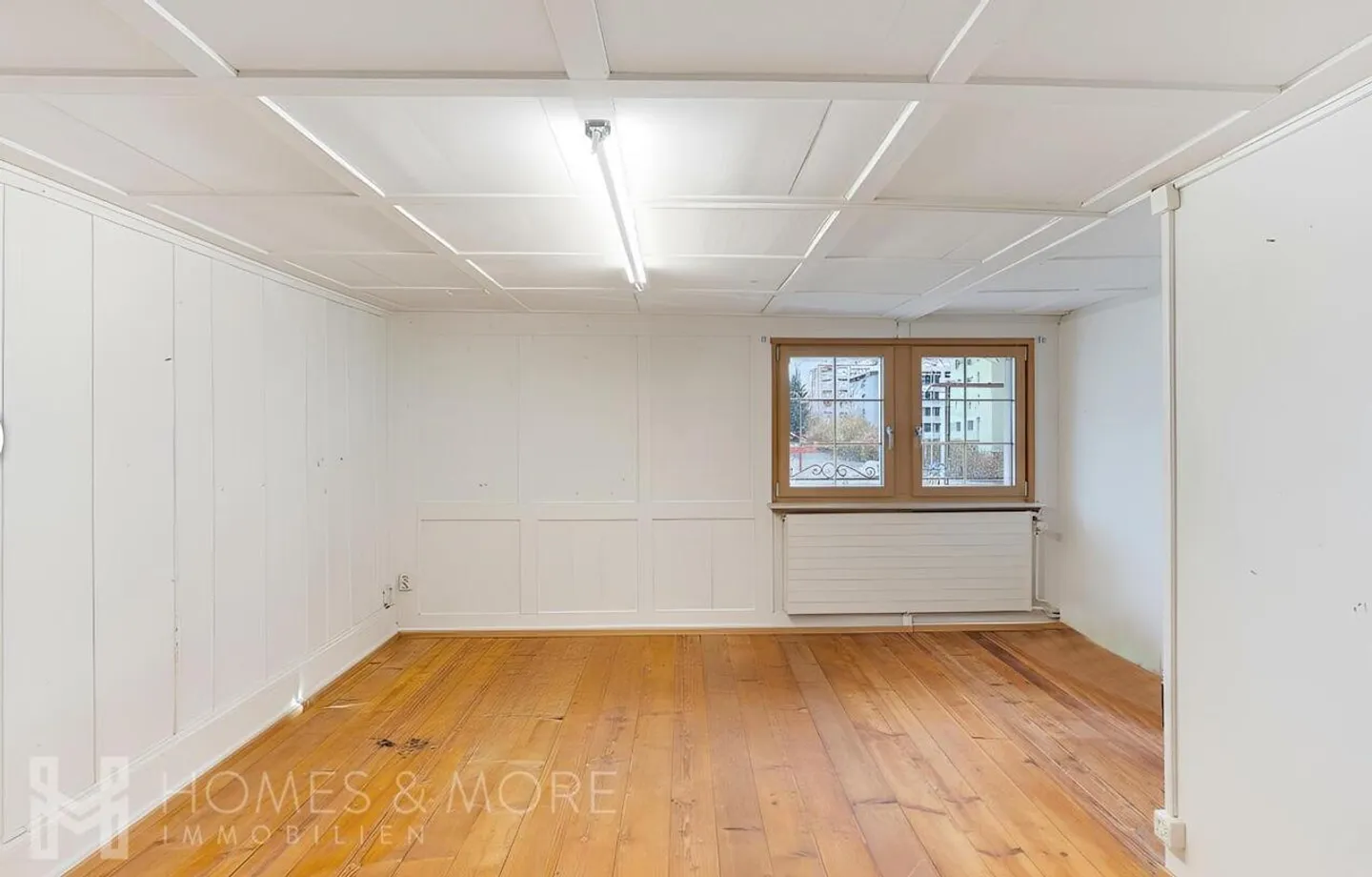 PROPRIETÀ SPAZIOSA CON APPARTAMENTO INDIPENDENTE E RISERVA DI TERRENO - Foto 7 di 13