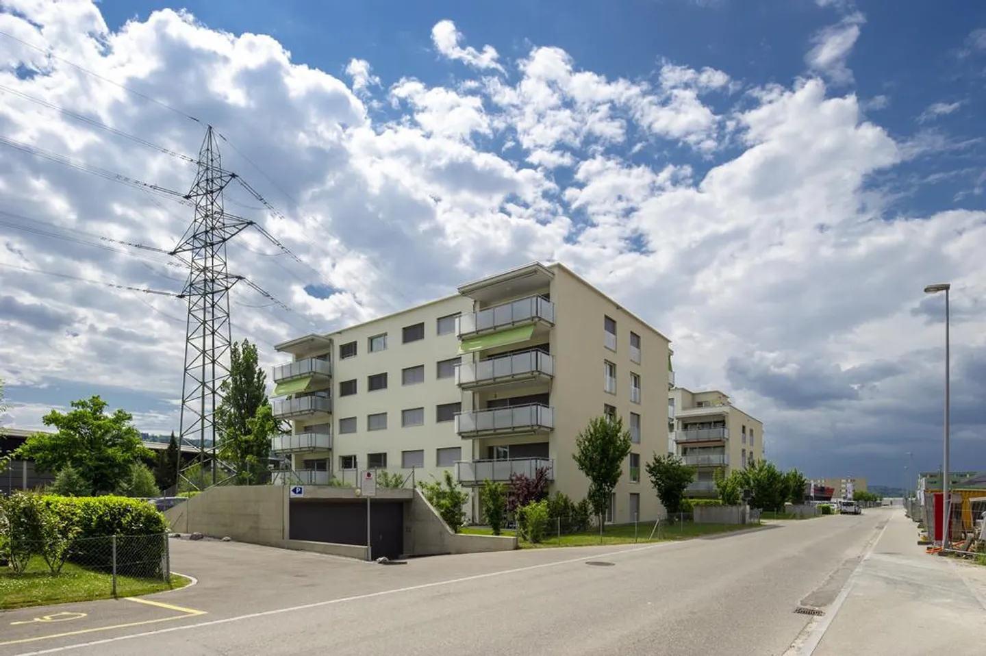 Espace de stationnement double - Photo 1 sur 1