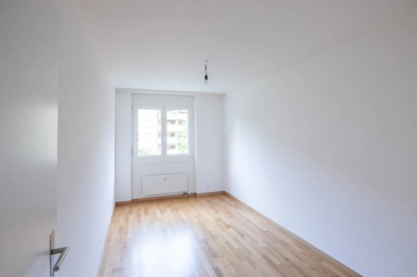 RENT WITHOUT DEPOSIT - Charming apartment with good connections - Photo 10 of 12