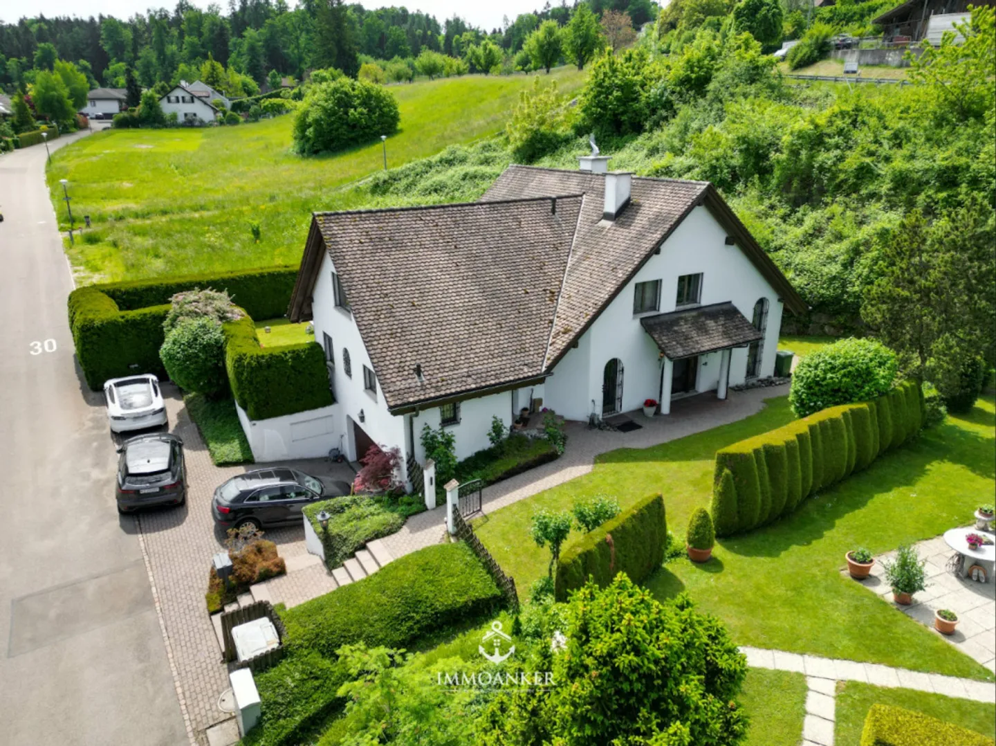 Villa con piscina privata e appartamento - Il tuo rifugio a Fällanden - Foto 10 di 13