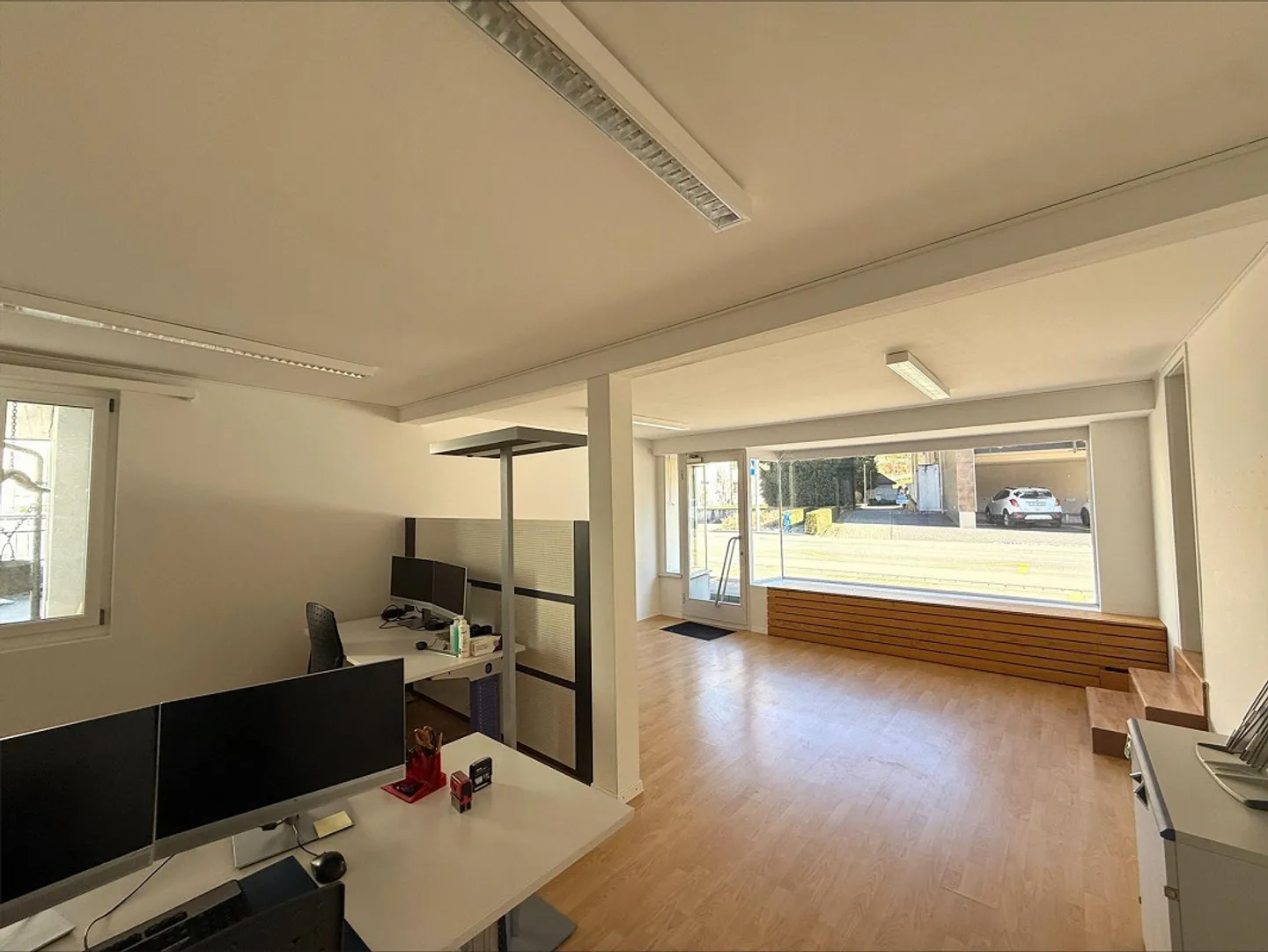 Spazio per studio/ufficio attraente nel centro di Reiden - Foto 3 di 3