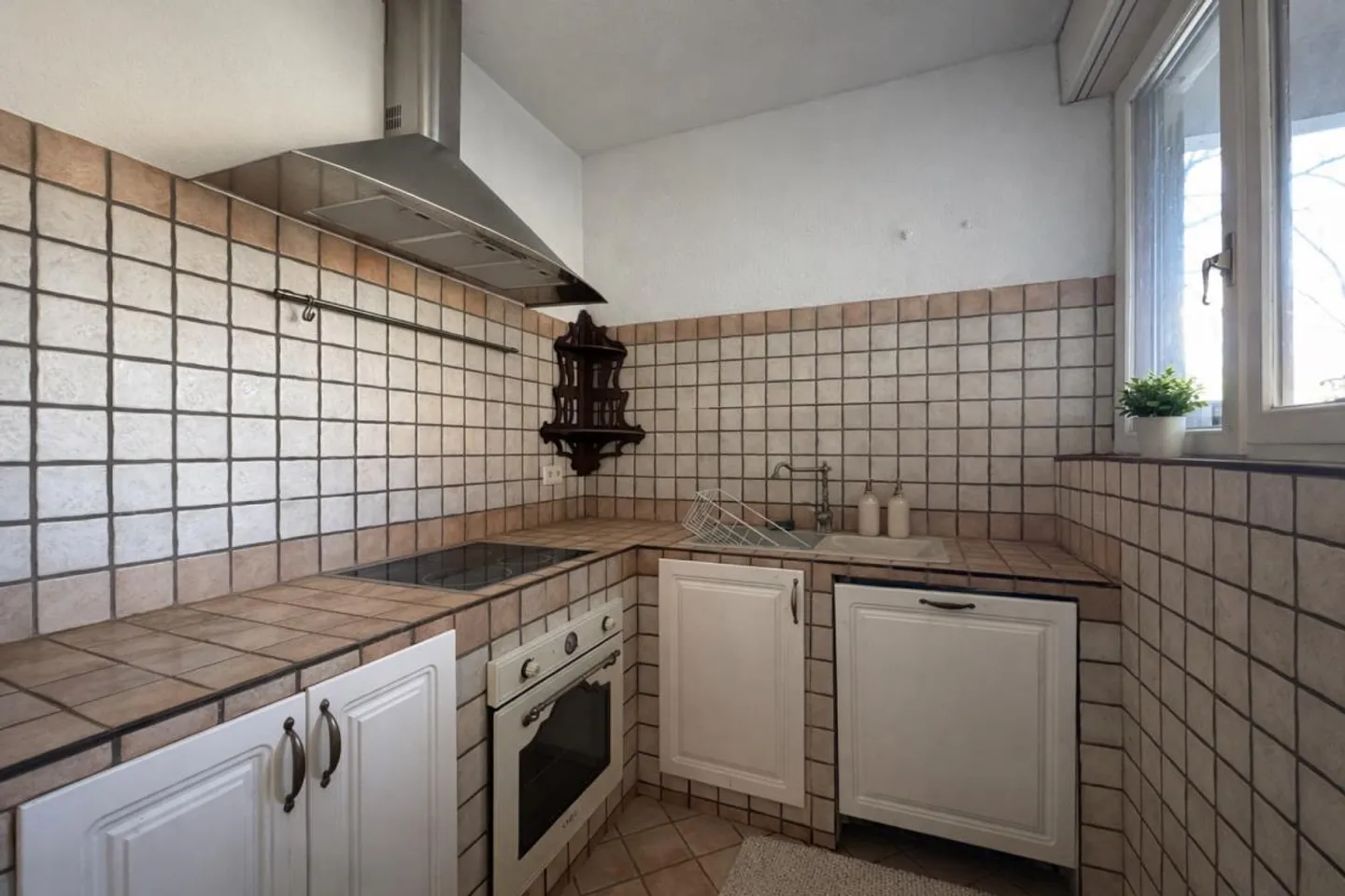 Elegante 3,5-Zimmer-Wohnung in strategischer Lage - Foto 4 von 6