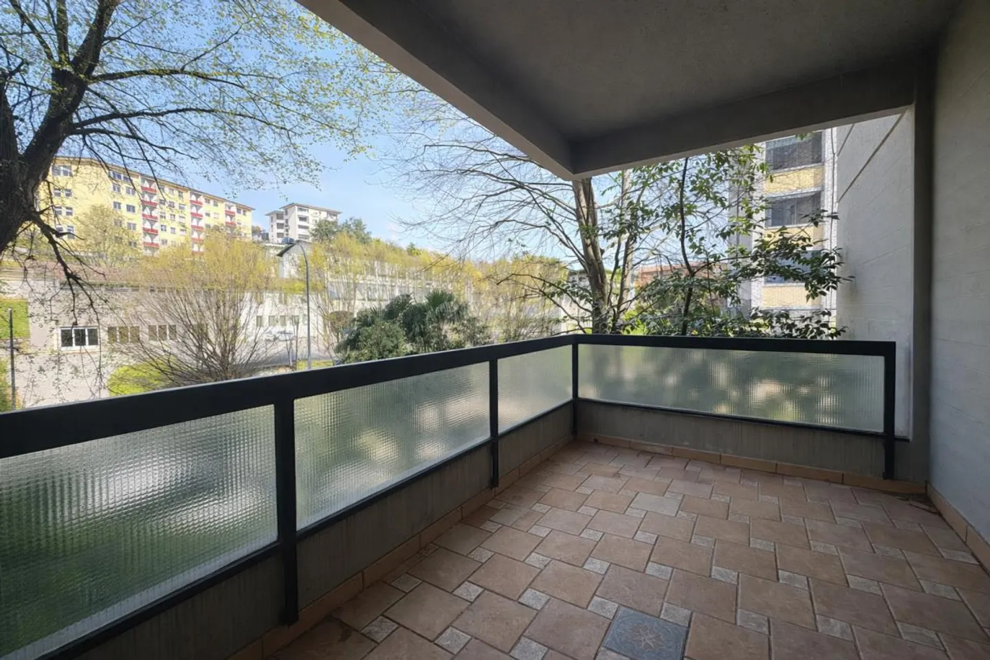 Elegante 3,5-Zimmer-Wohnung in strategischer Lage - Foto 6 von 6