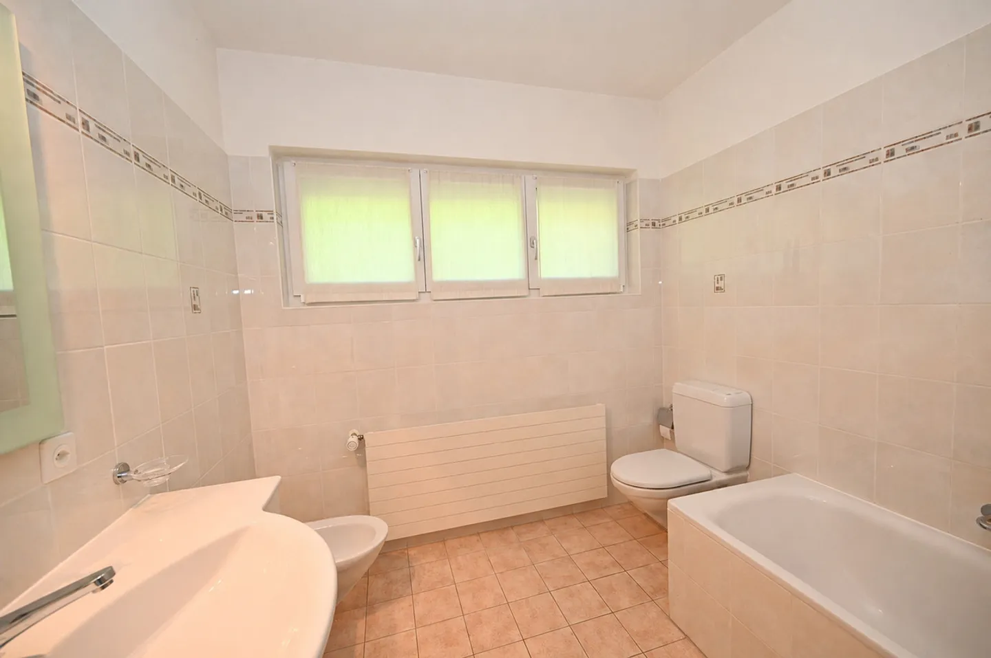 Charmante villa avec vue sur le lac - Photo 18 sur 23