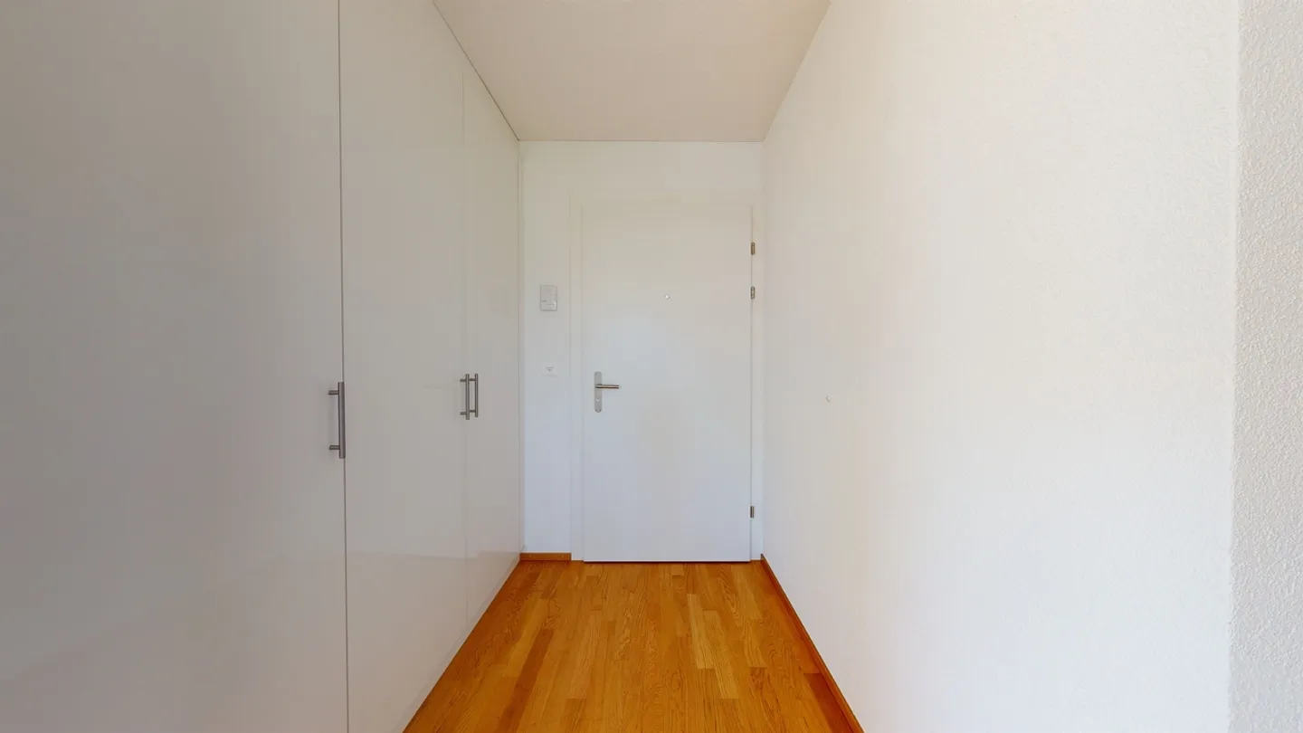 Ampio Appartamento Attico in una Posizione Tranquilla - Foto 10 di 12