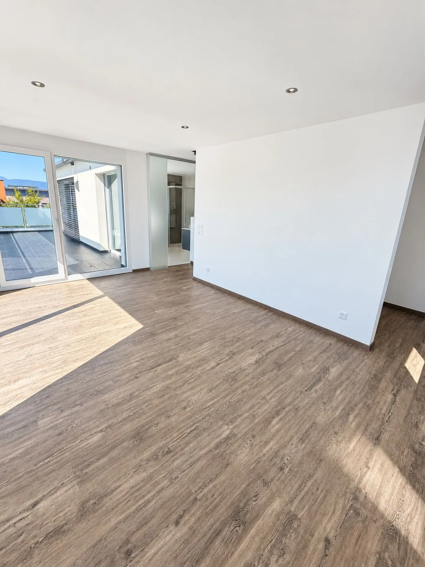 High-end Villa - Photo 8 of 9