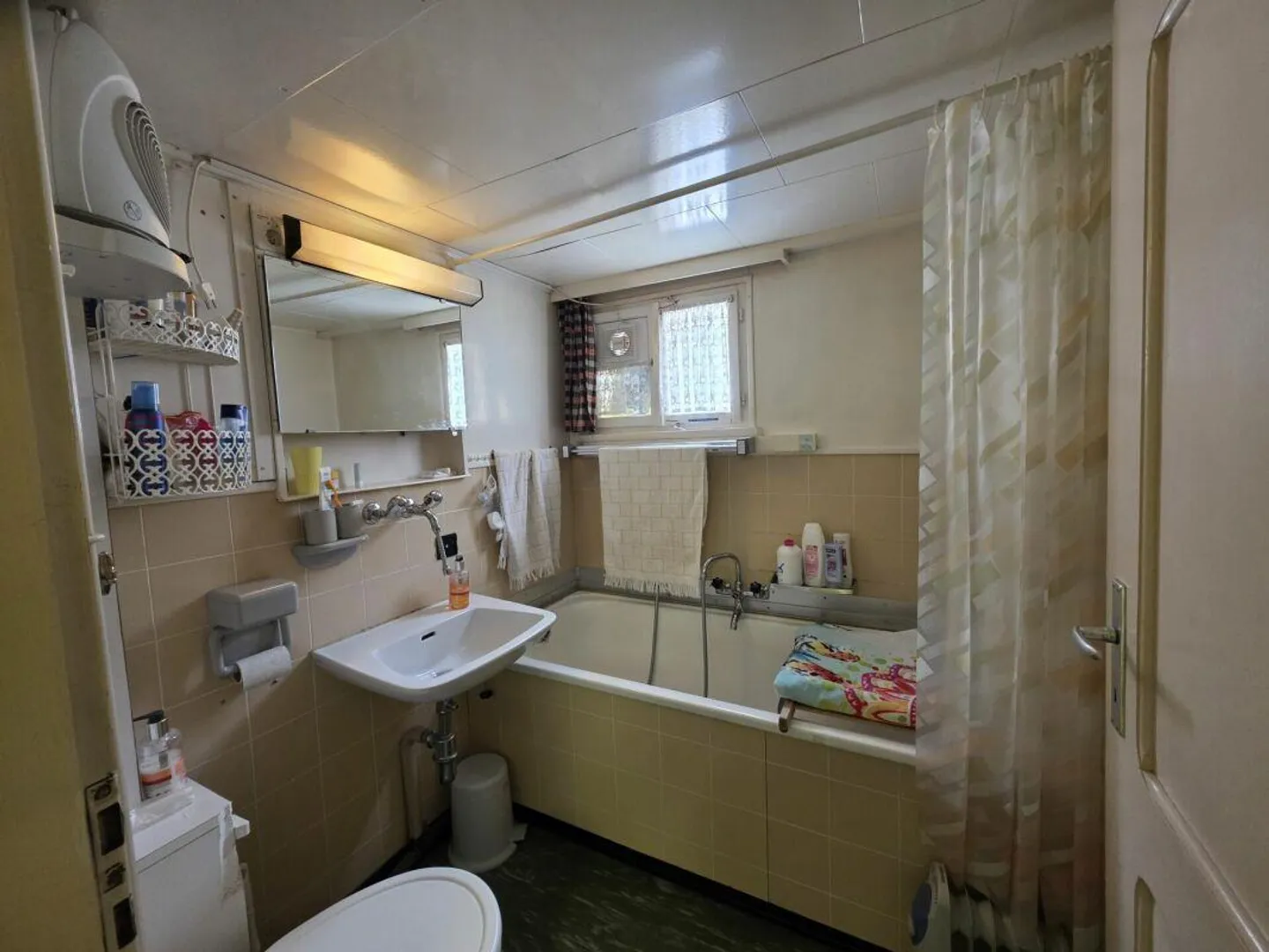 Appartement de 4.5 pièces - 2ème étage Walliserhaus au centre de Münster - Photo 7 sur 7