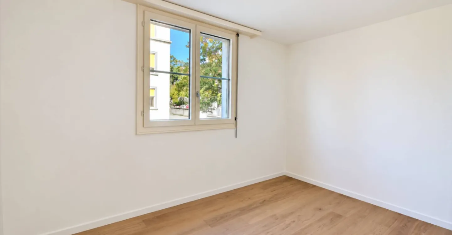 Spacious and bright 3.5 rooms with unobstructed view in Lausanne - Photo 5 of 7