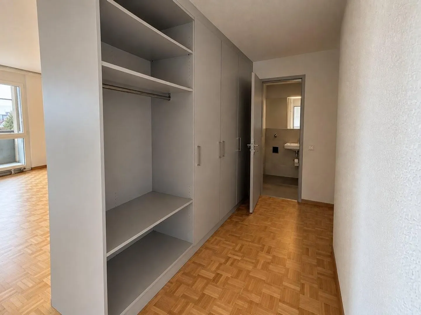 Frisch sanierte 3.5-Zimmer-Wohnung in Ostermundigen - Foto 6 di 9