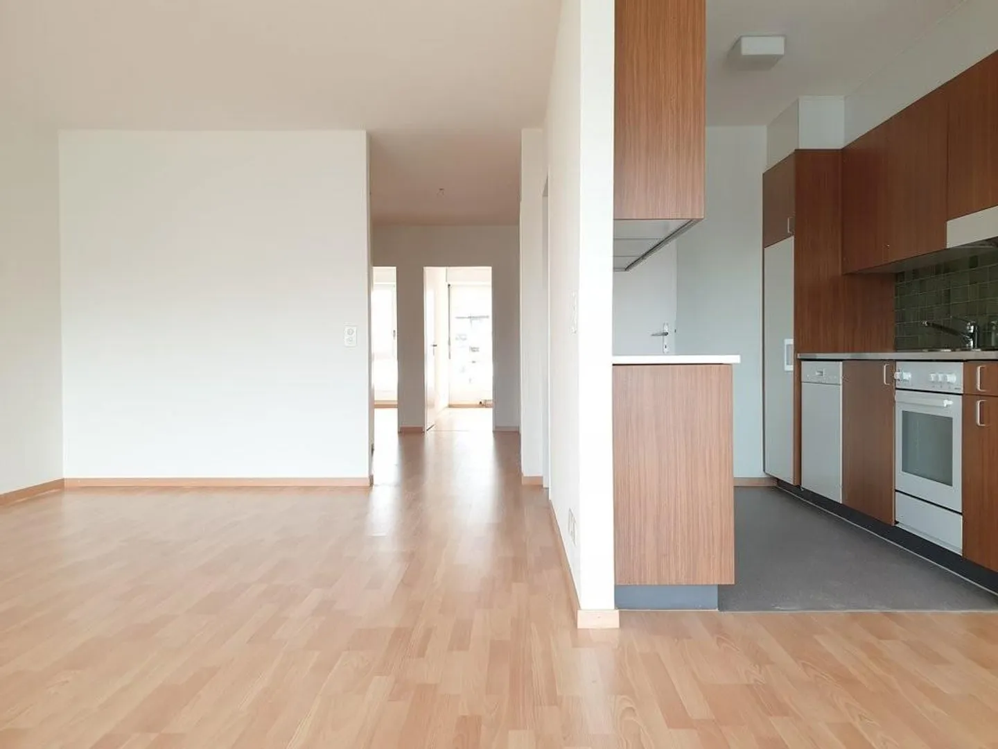 Appartamento temporaneo di 3 1/2 stanze, 2° piano - Foto 3 di 9