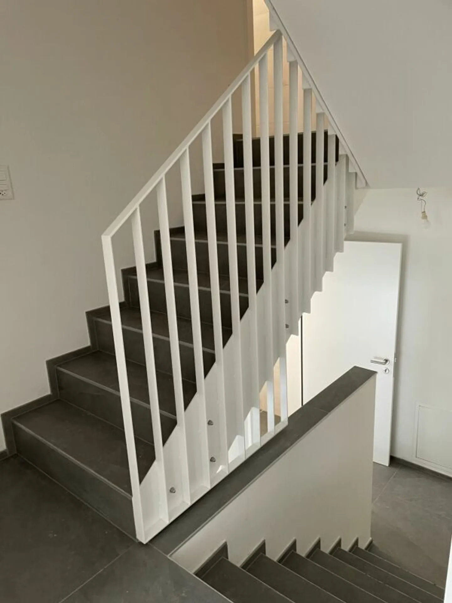In esclusiva! Villa contemporanea di alto livello sulla collina di Sion - Foto 9 di 14
