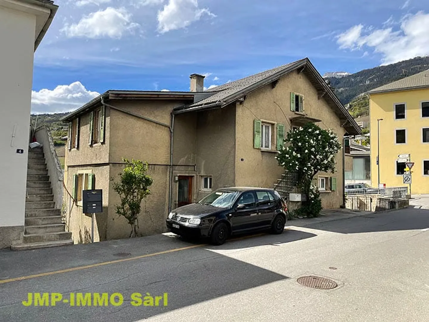 Charmant appartement de 4 pièces rénové au coeur du village de Miège - Foto 1 di 25