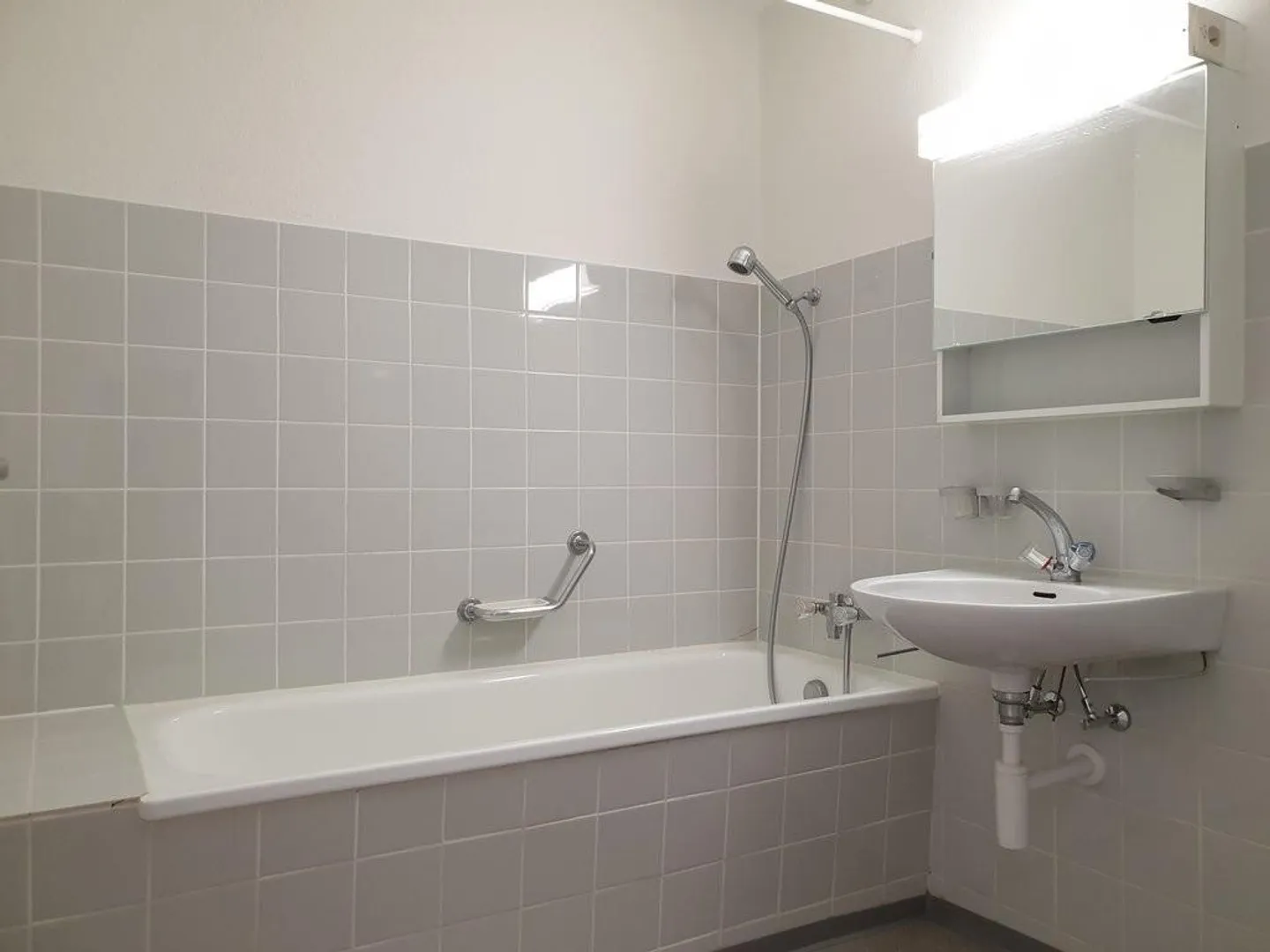 Appartamento temporaneo di 3 1/2 stanze, 2° piano - Foto 8 di 9