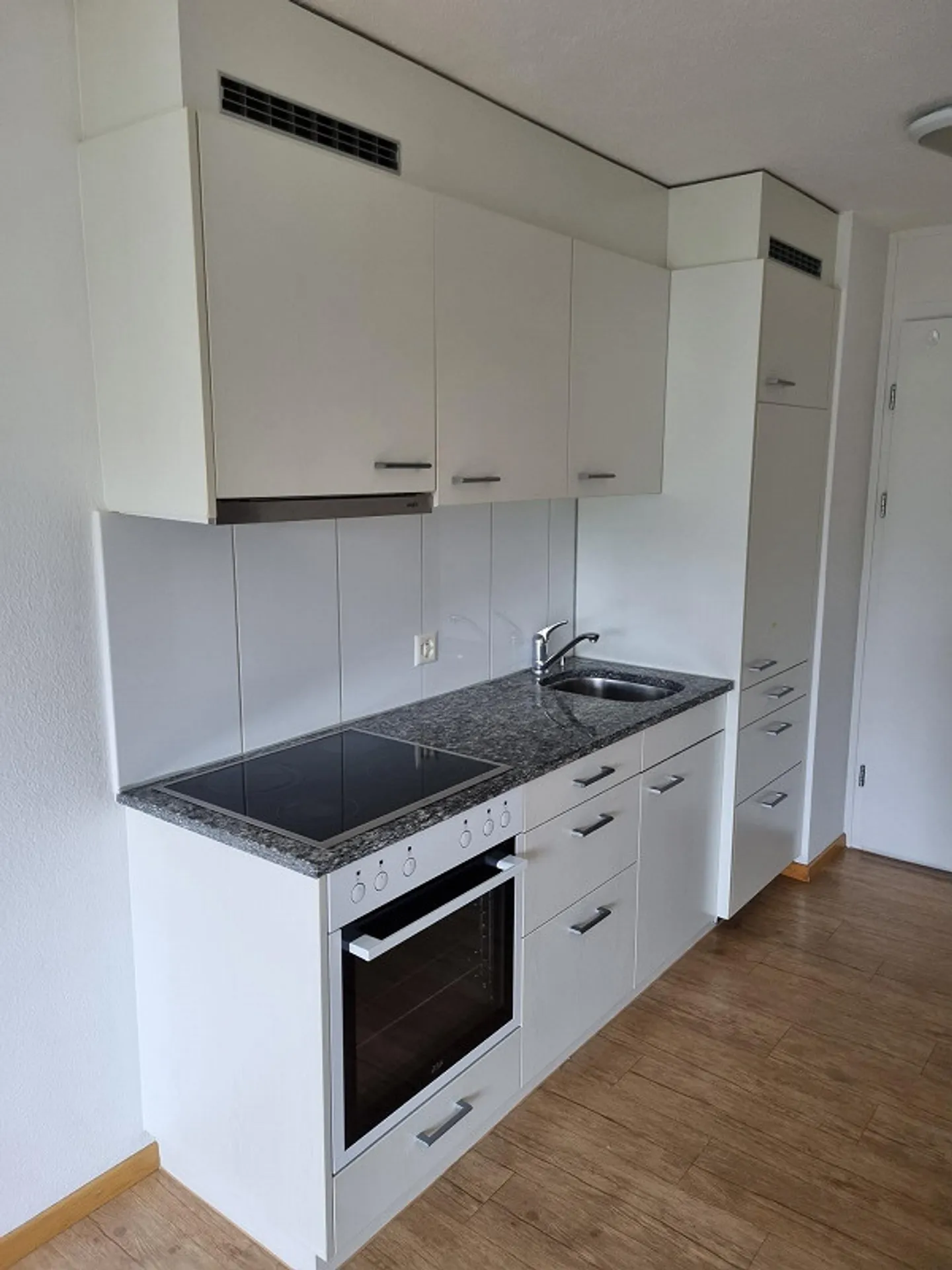Appartement 1 pièce à louer à Niederuzwil - Photo 3 sur 7