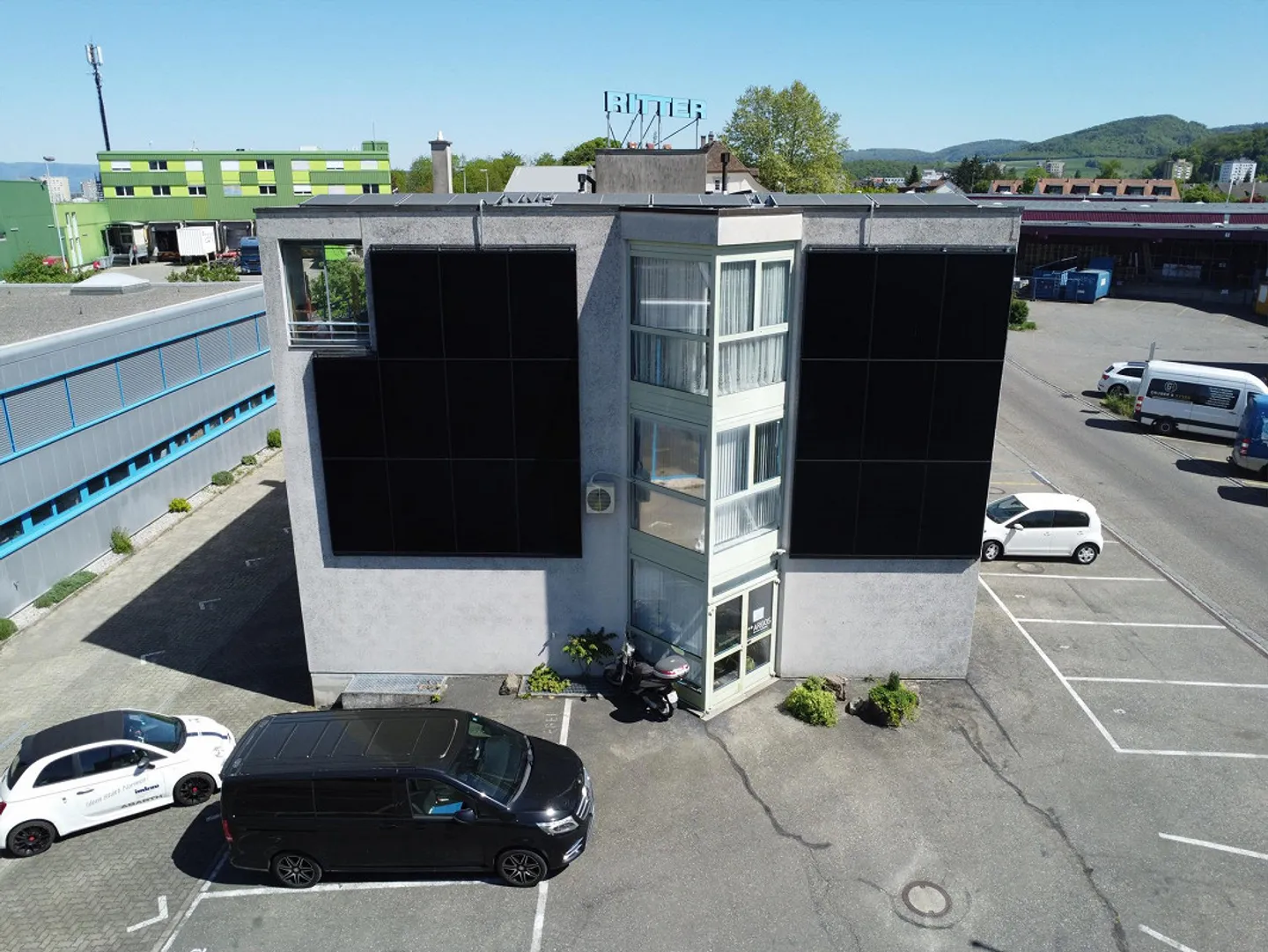 Modern Office Spaces in Pratteln (5 Rooms) - Available Immediately - Photo 11 of 11