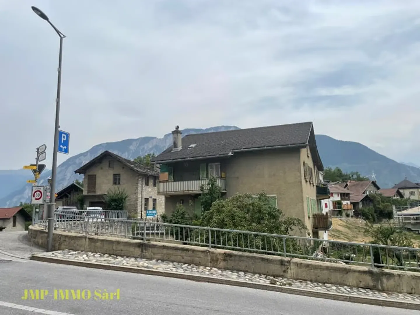 Charmant appartement de 4 pièces rénové au coeur du village de Miège - Foto 25 di 25