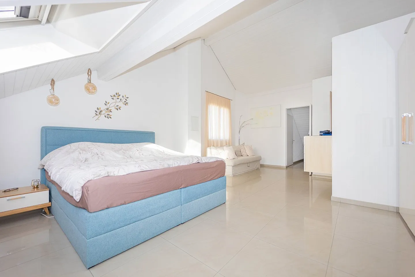 RISERVATO - Attraente casa a schiera angolare con giardino esclusivo e Swimspa - Foto 12 di 15