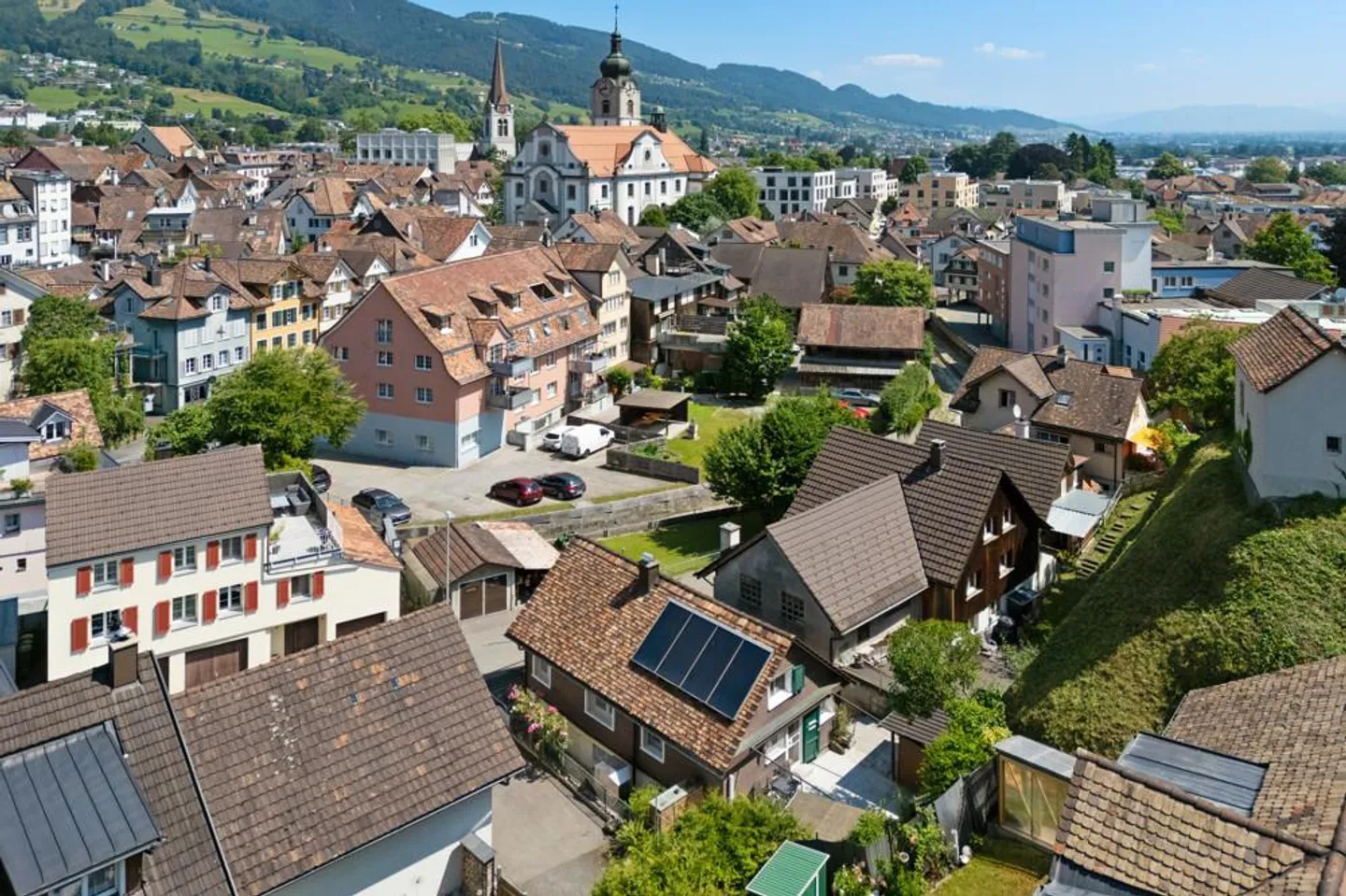 Historical Living in City-Close Location - Photo 9 of 11