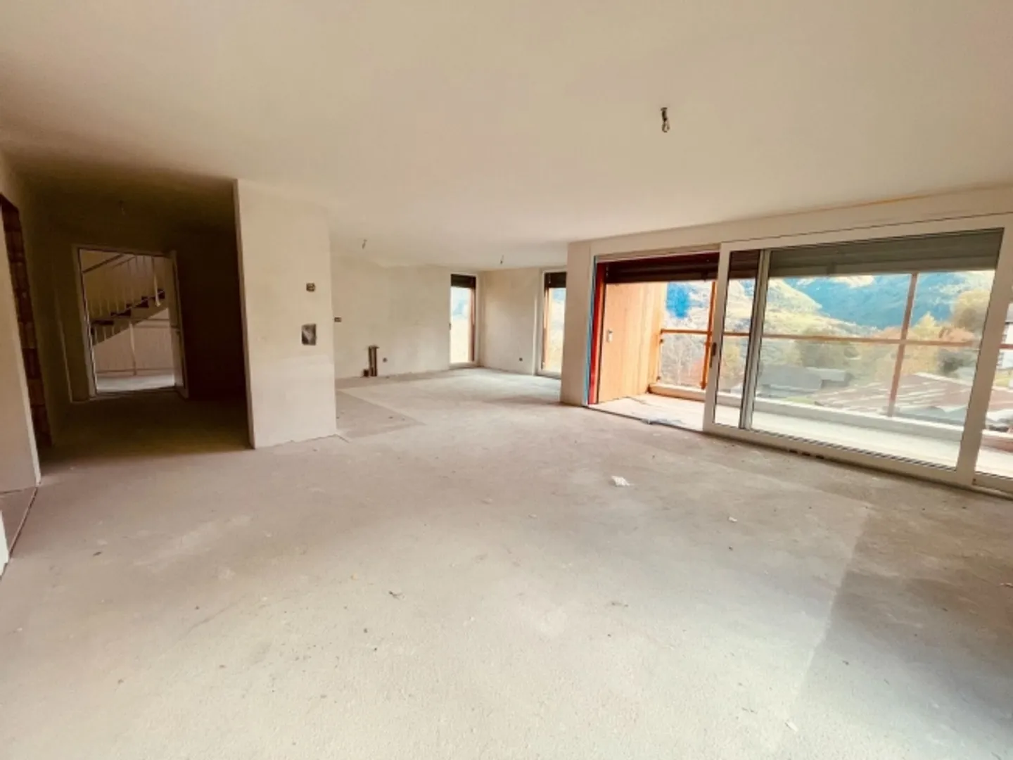 Appartamento soleggiato di 4,5 stanze in vendita a Zeneggen - Foto 9 di 13