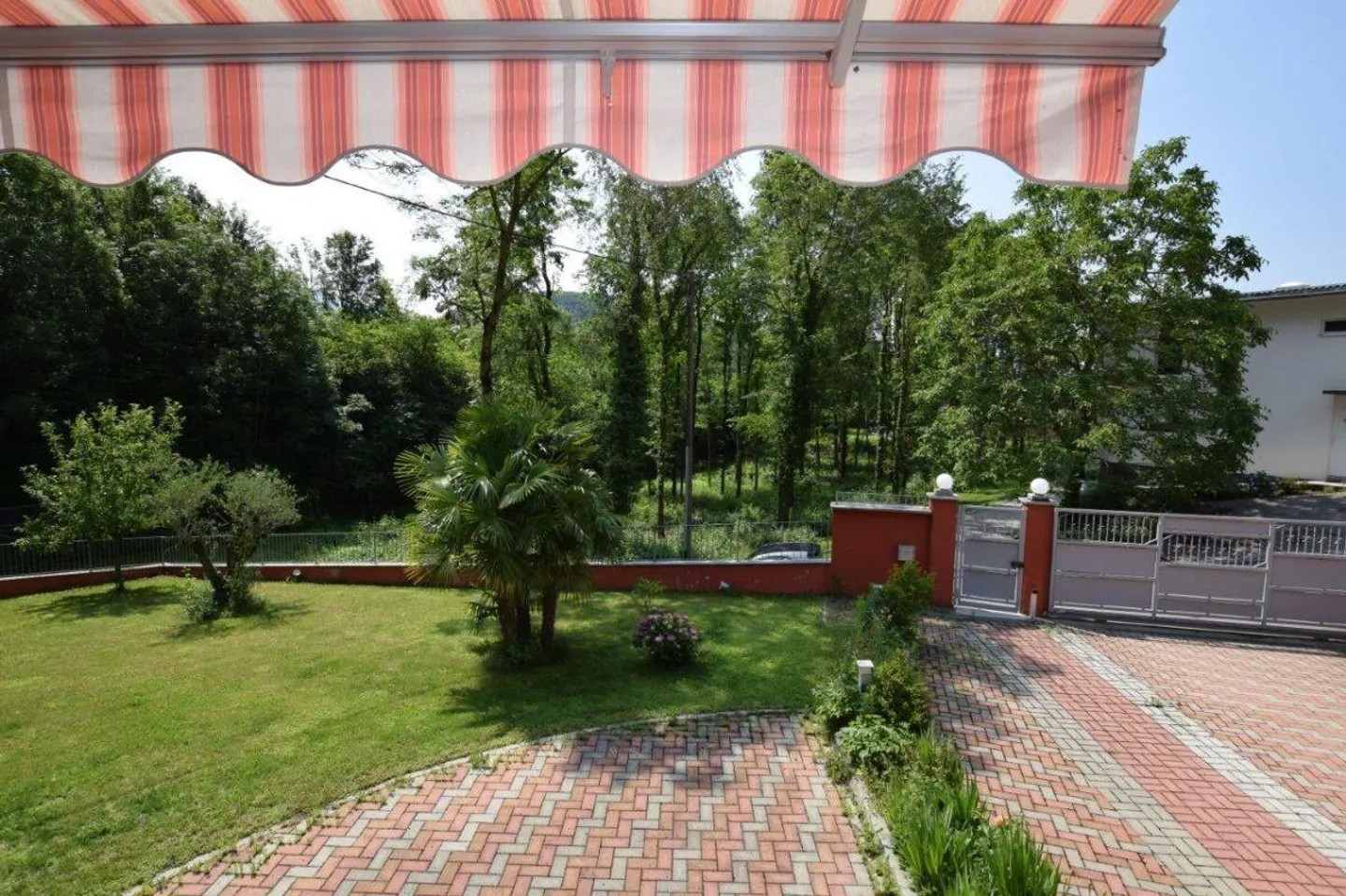 Charmantes Haus mit Garten - Foto 14 von 14