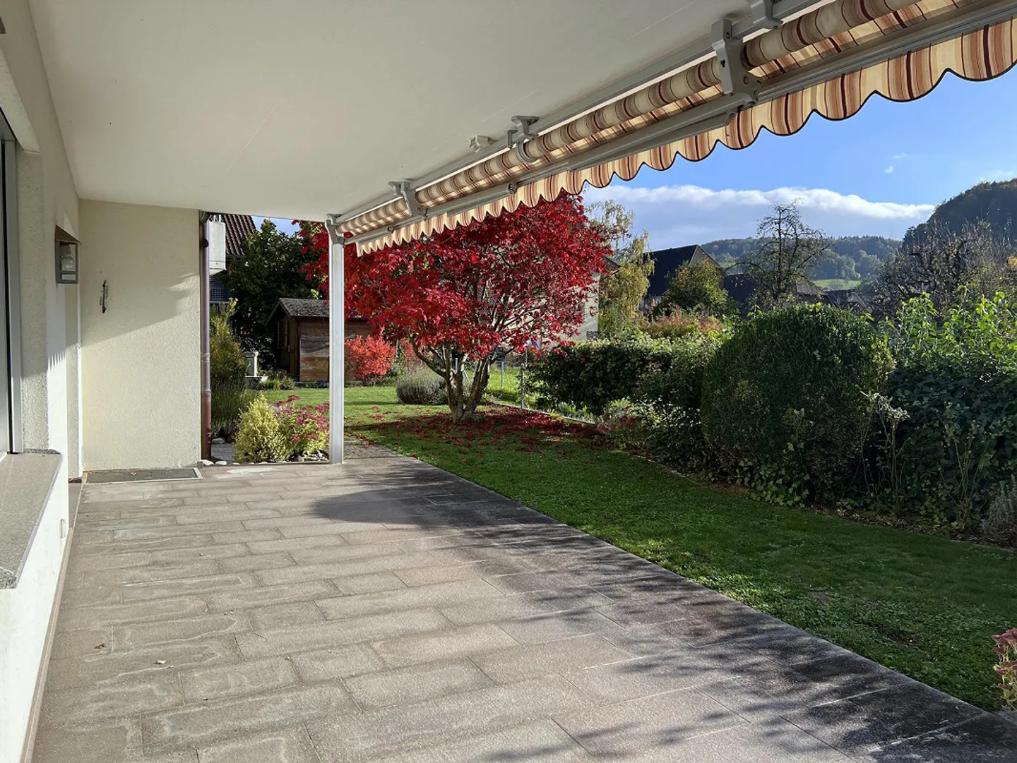 Spacious Ground Floor Apartment with Many Extras! - Photo 10 of 18