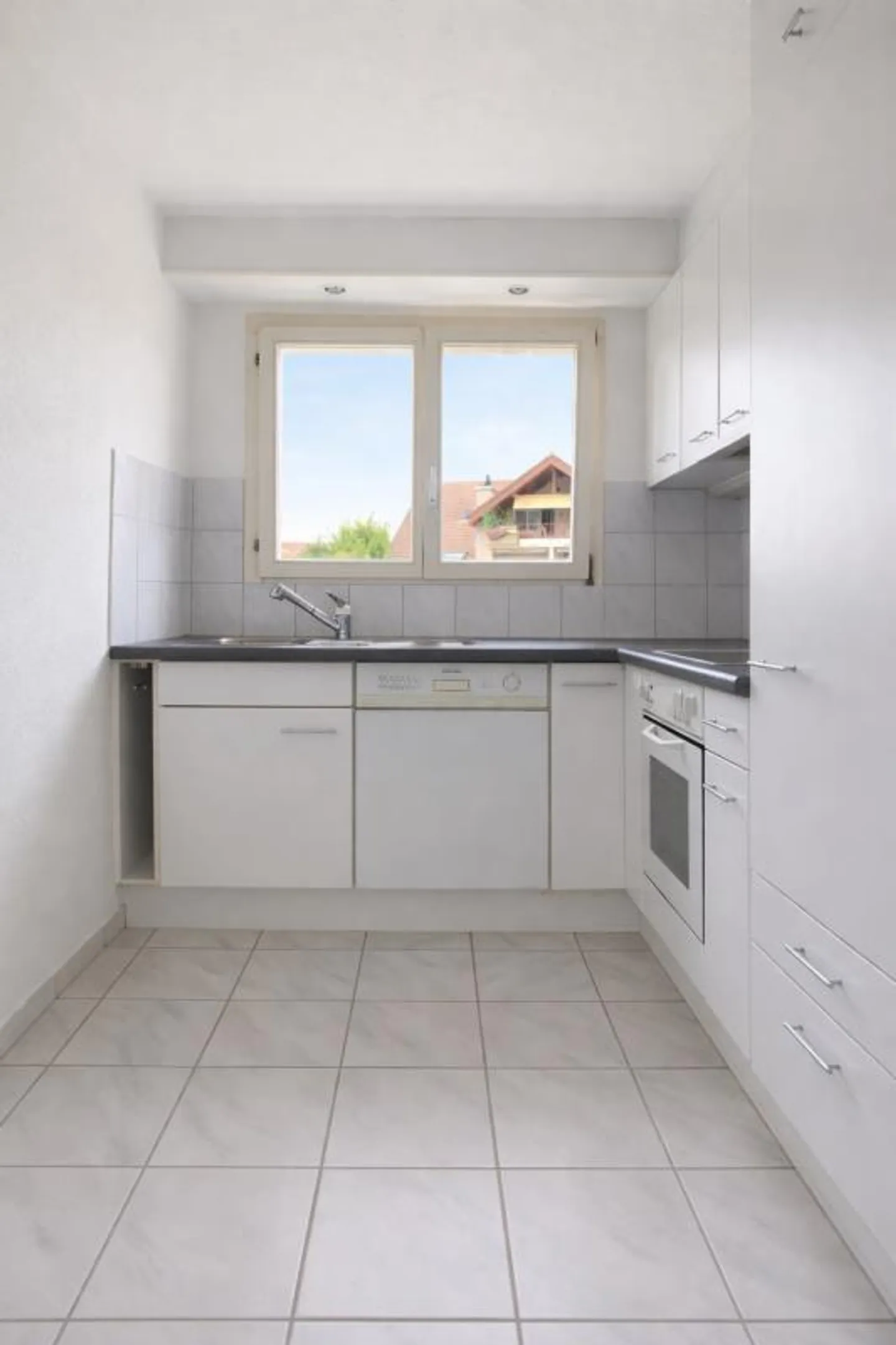 Appartement attrayant de 3.0 pièces à Niederuzwil - Photo 2 sur 7