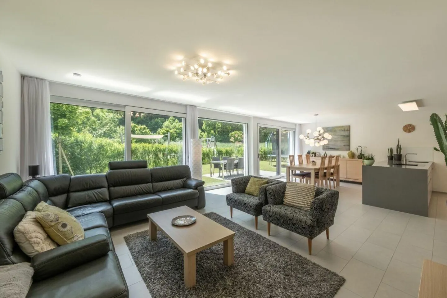 Dream Home for Your Family! - Photo 4 of 30