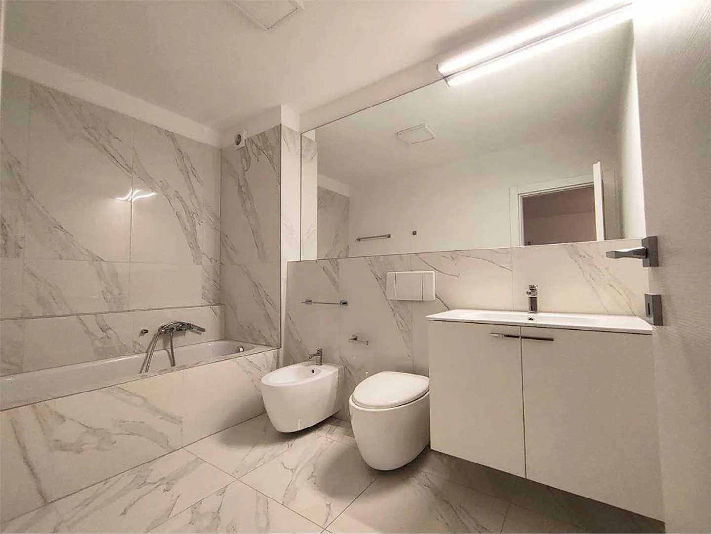 Pregassona, gutes 2,5-Zimmer-Wohnung mit Terrasse und freier Sicht - Foto 11 von 11