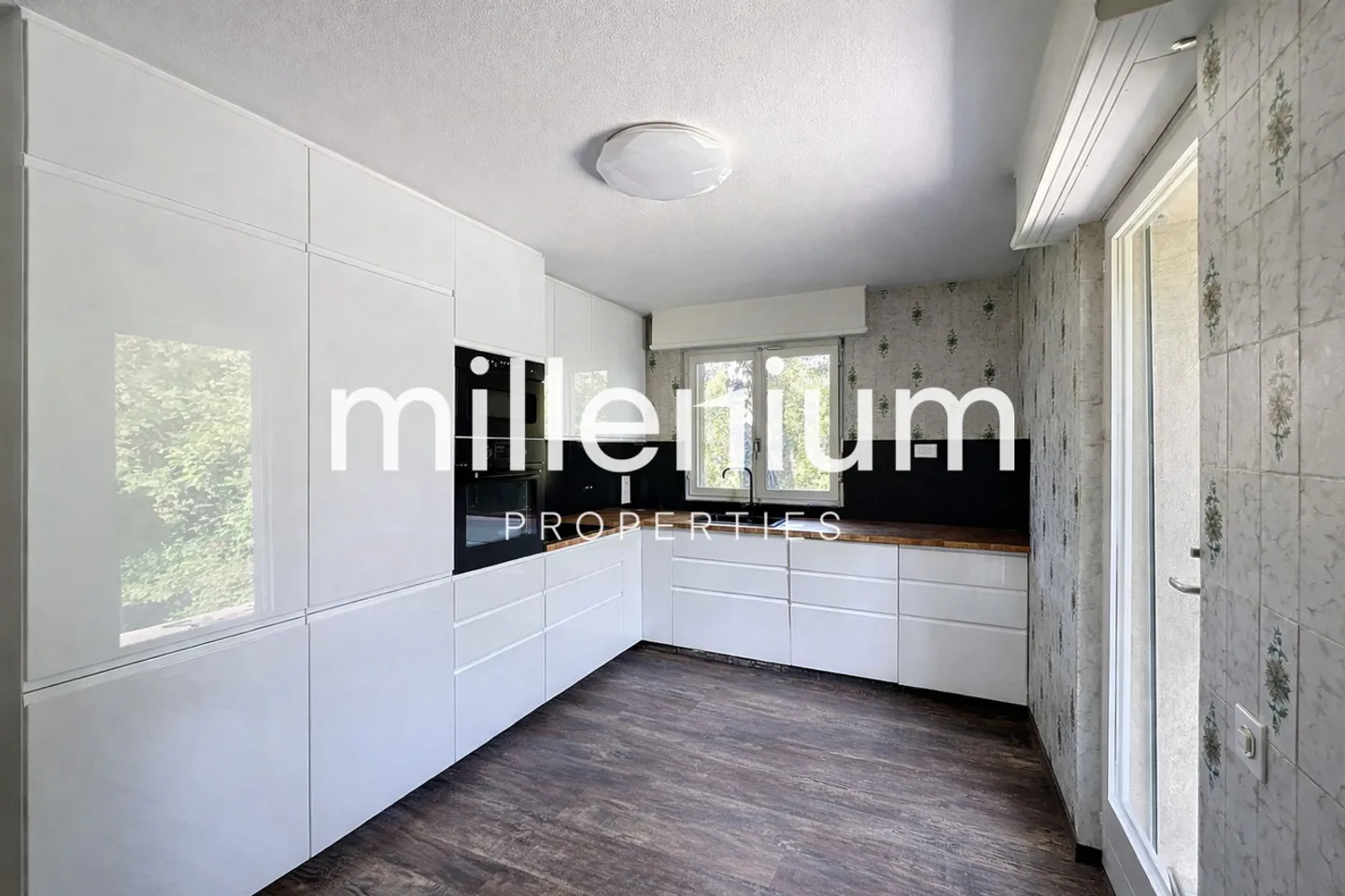 Villa in der Nähe internationaler Organisationen - Foto 3 von 12