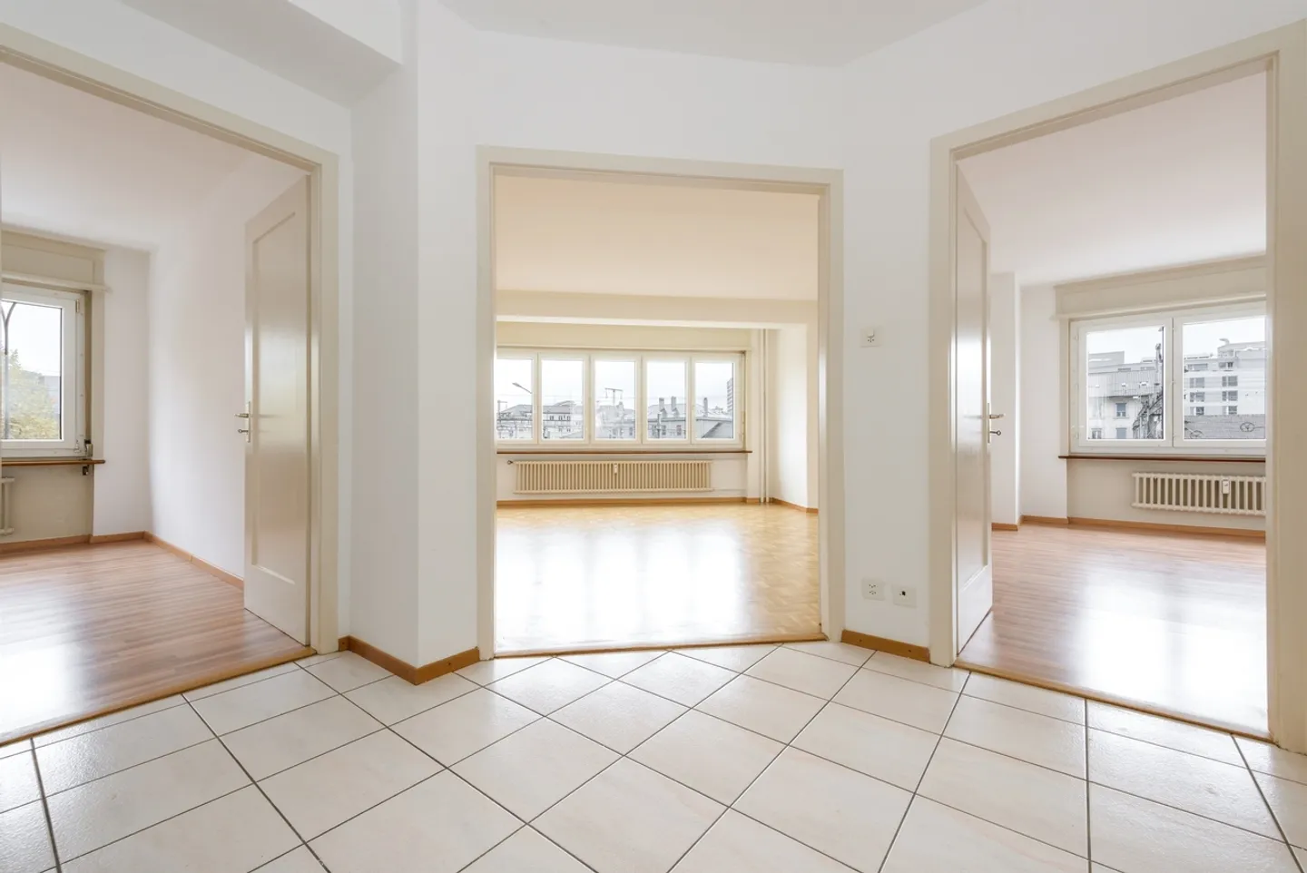 Ideale Lage! - Foto 3 von 8