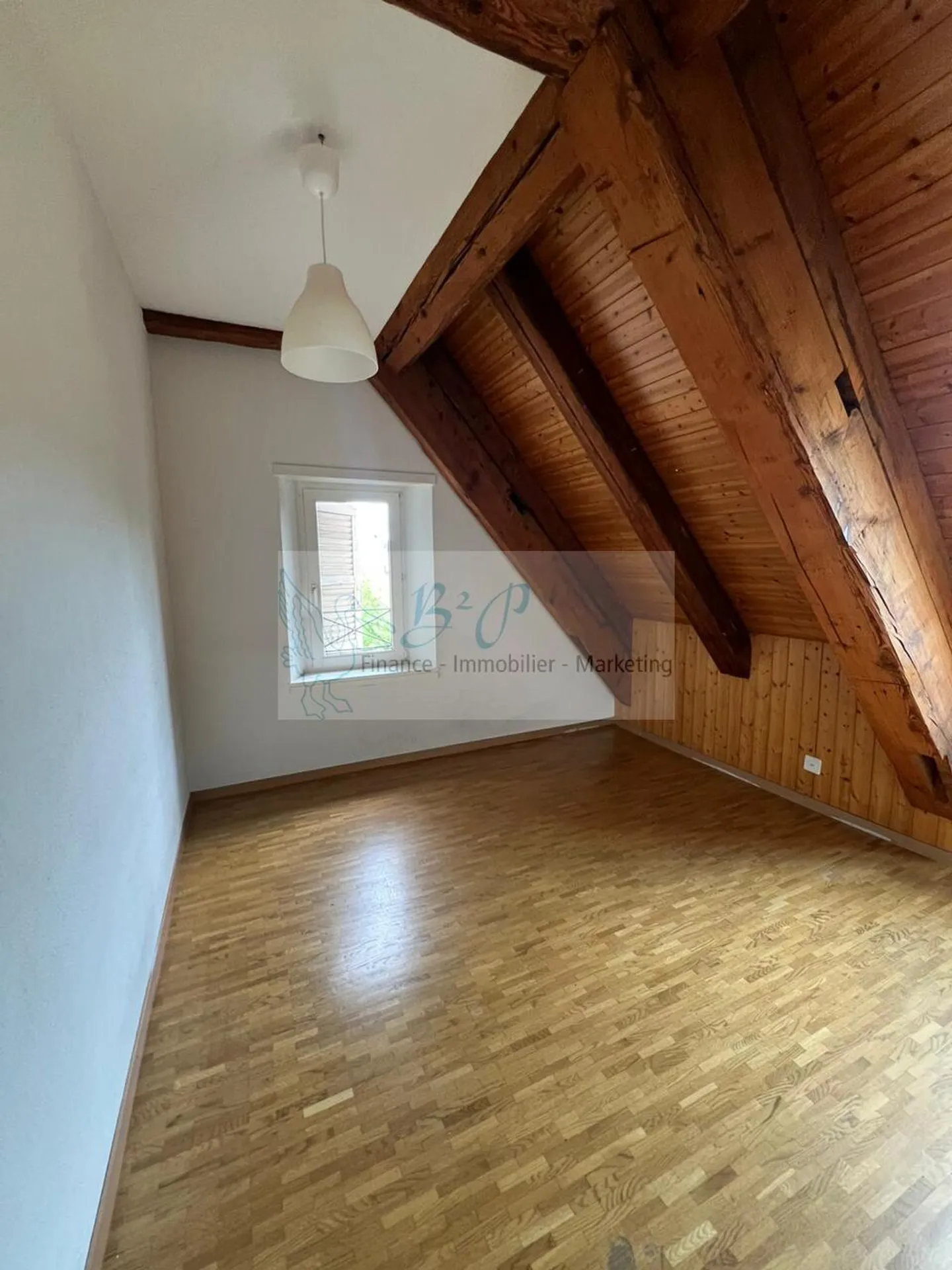 Ampio Appartamento Duplex - Foto 6 di 14