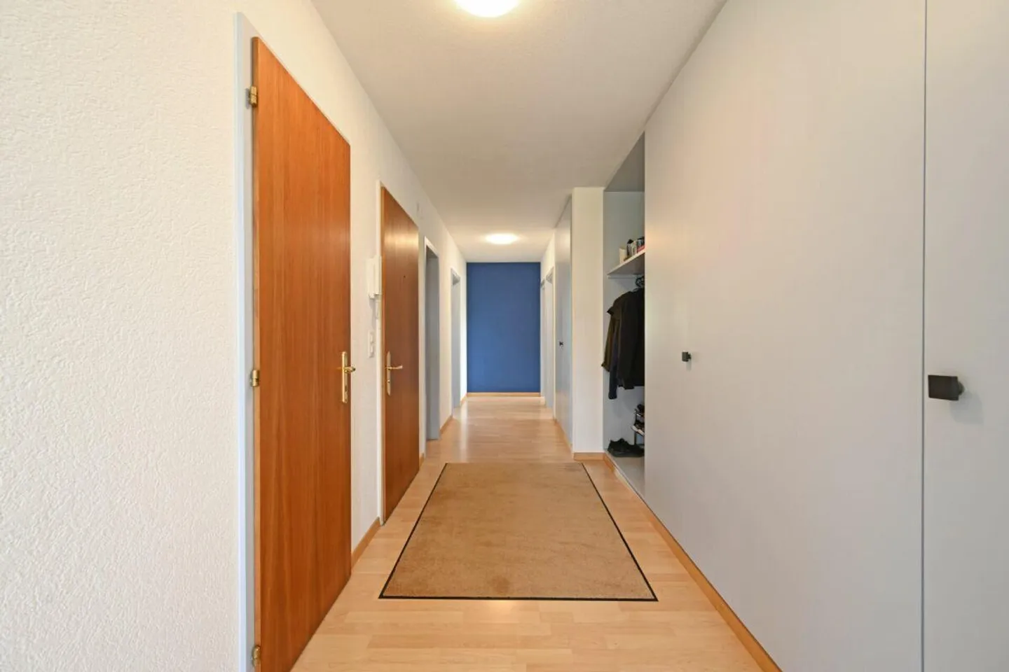 4.5-room penthouse apartment with panoramic views and large terrace - Photo 2 of 11