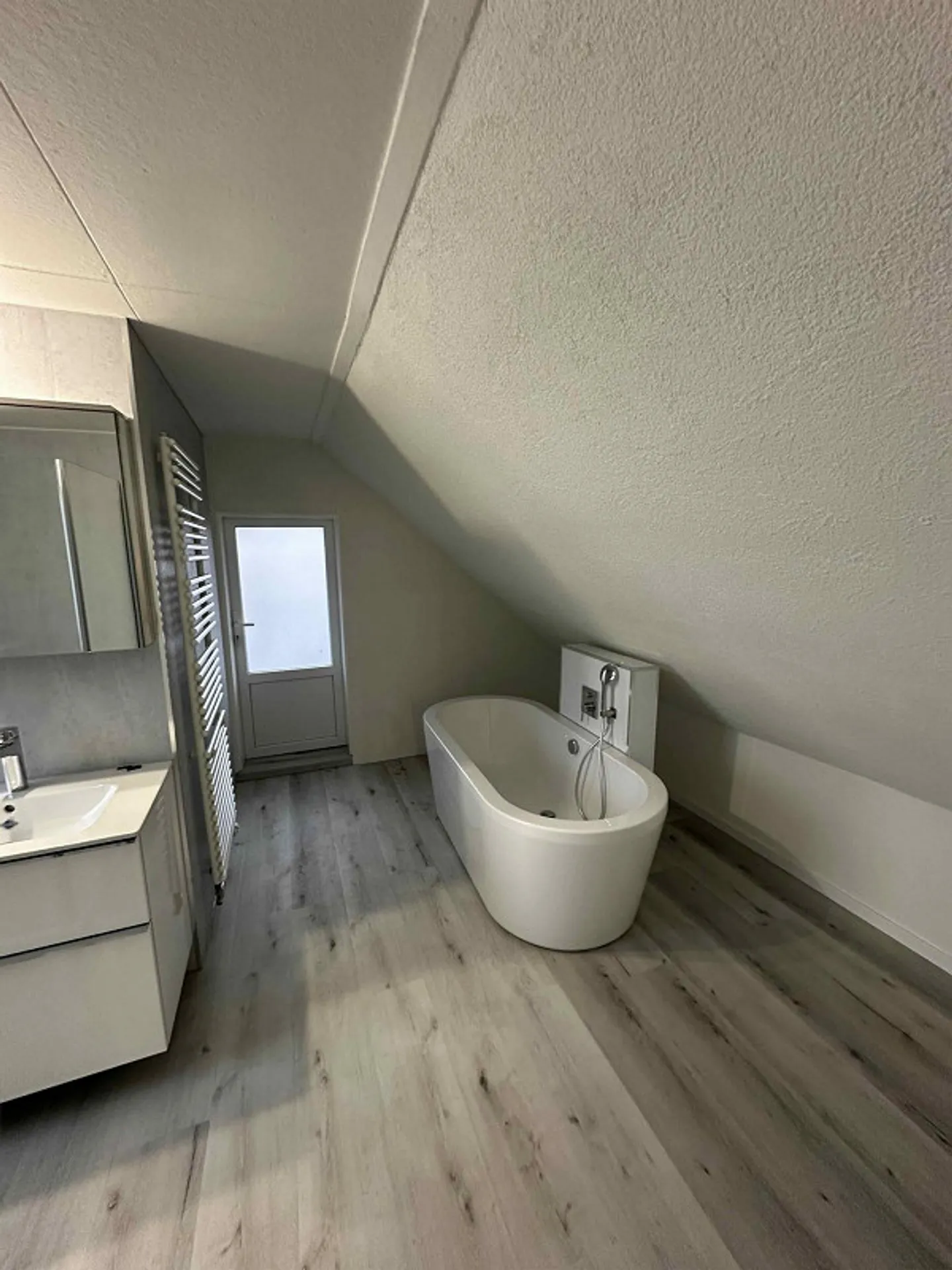 Large 5-room apartment in the center of Möhlin - Photo 19 of 30