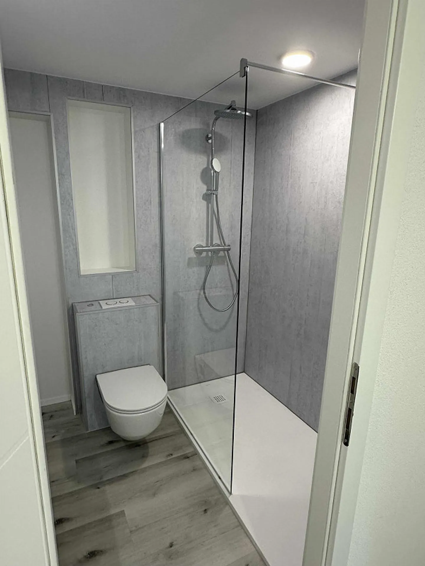 Large 5-room apartment in the center of Möhlin - Photo 11 of 30