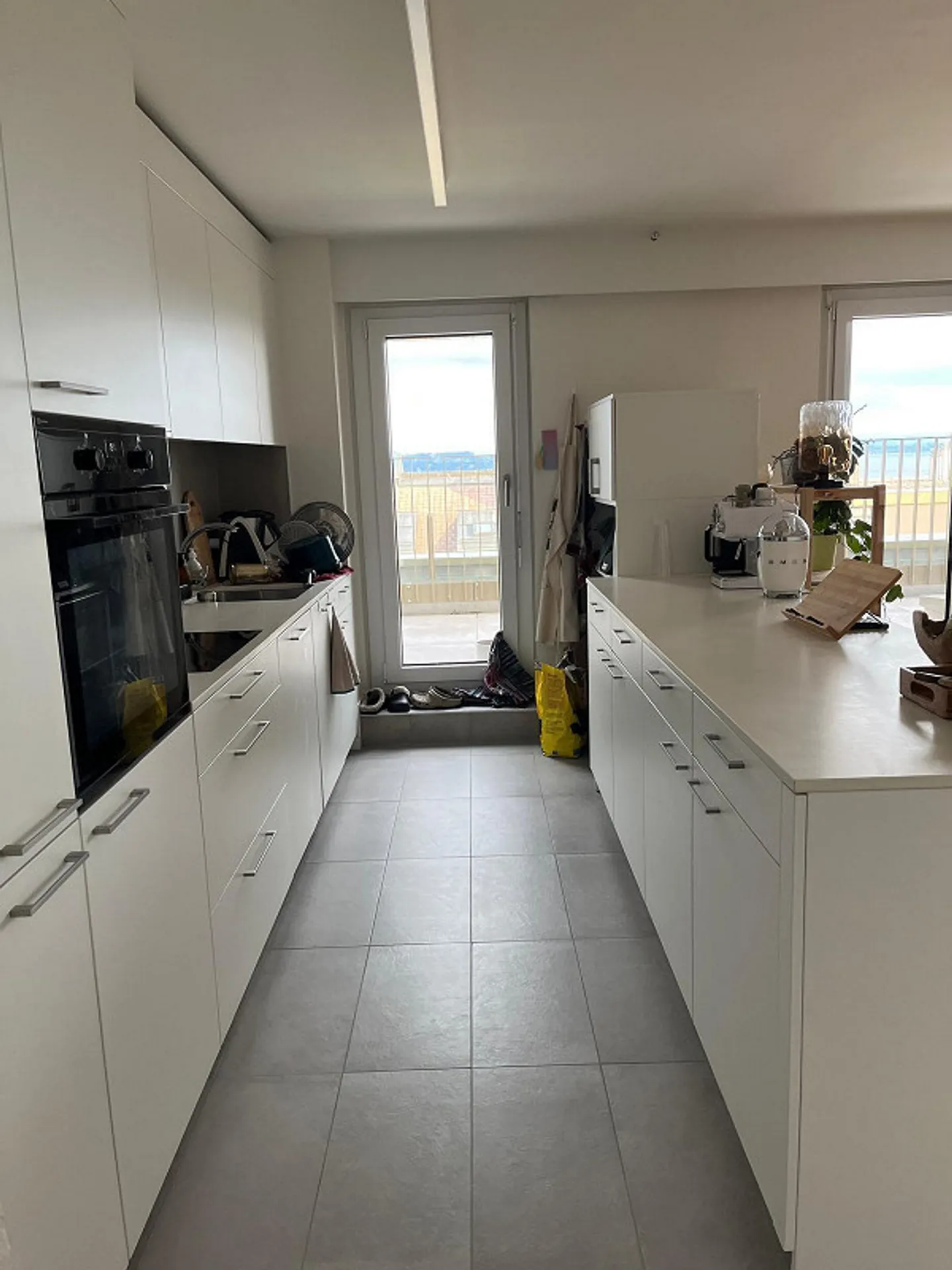 Magnifico appartamento con terrazza di 4,5 locali con vista panoramica a N - Foto 13 di 15