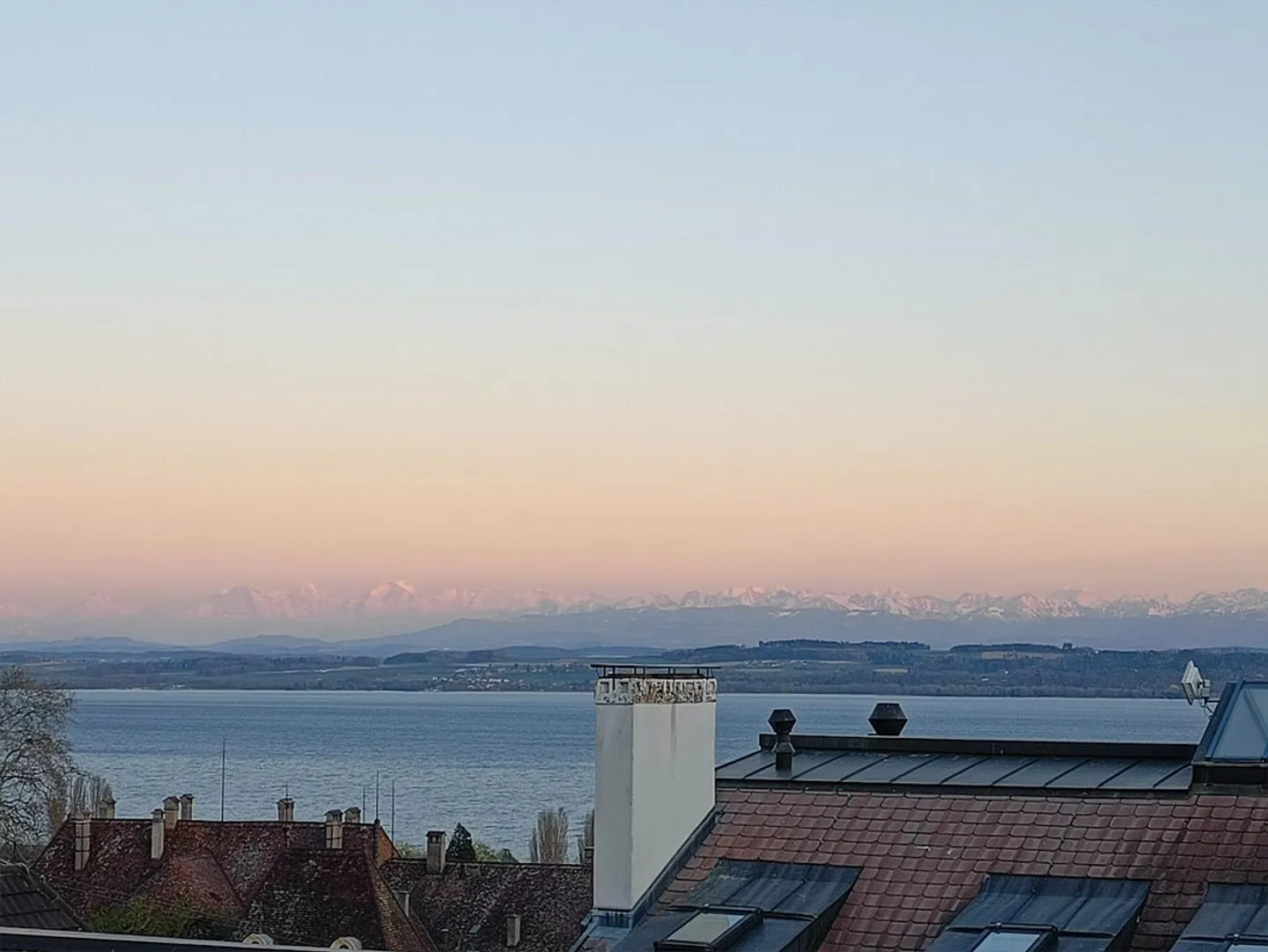 Magnifico appartamento con terrazza di 4,5 locali con vista panoramica a N - Foto 14 di 15